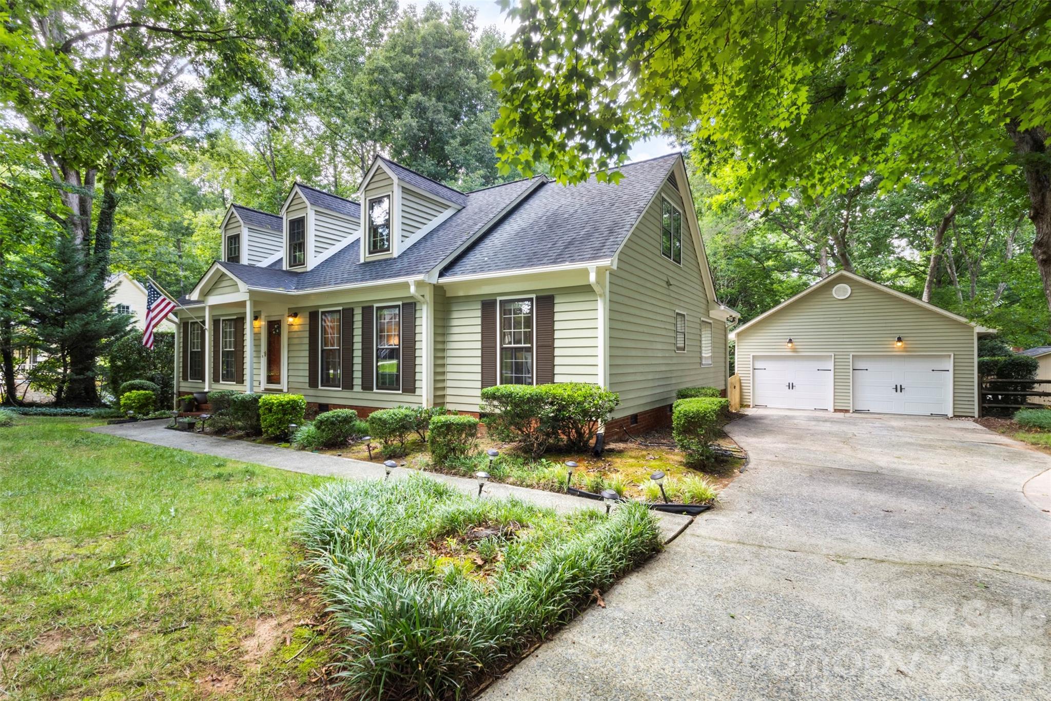 3022 Butter Churn Lane Property Photo 4