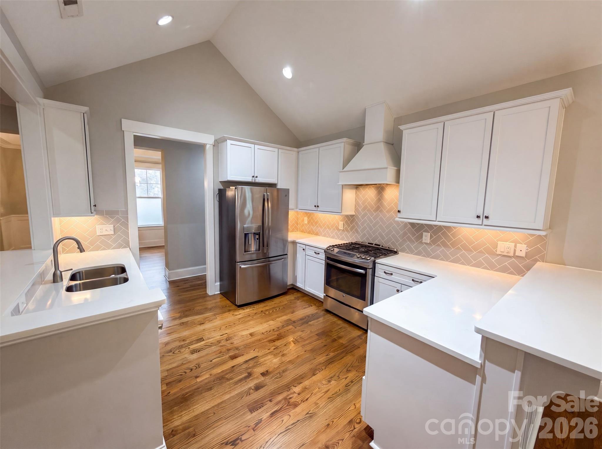 4193 Persimmon Road Property Photo 2