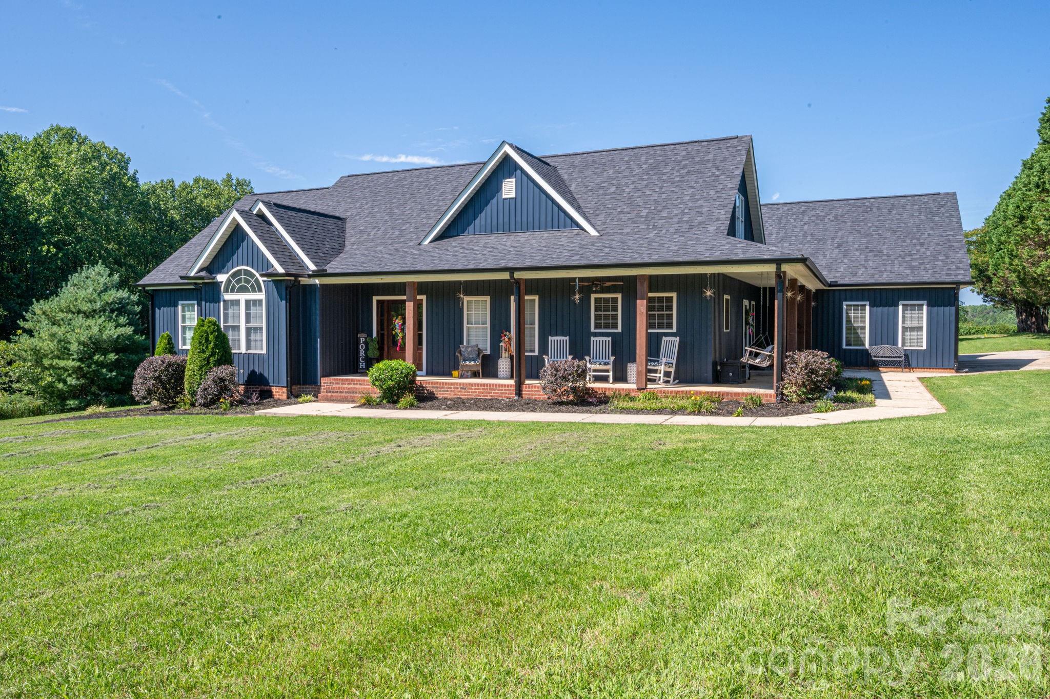 949 Cat Square Road Property Photo 1