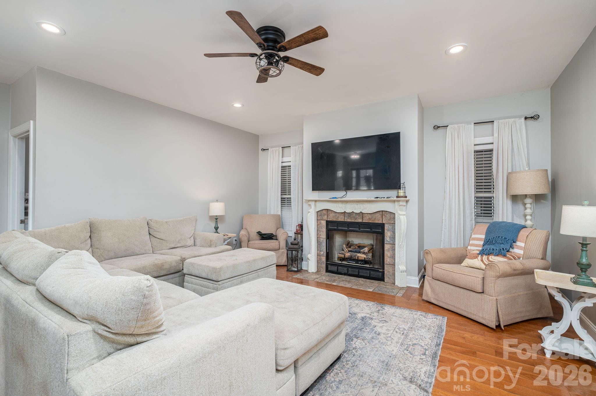 949 Cat Square Road Property Photo 11