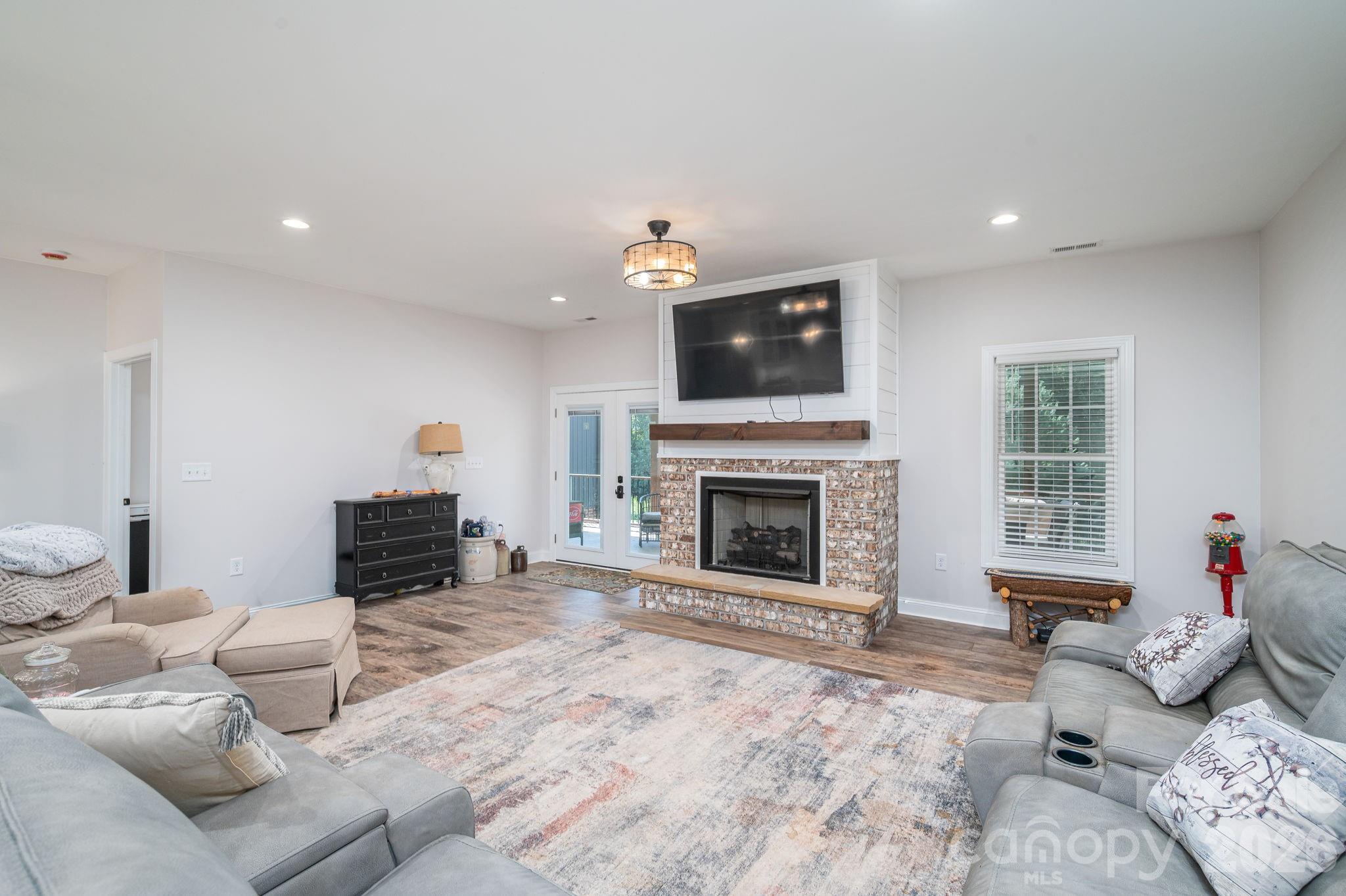 949 Cat Square Road Property Photo 19
