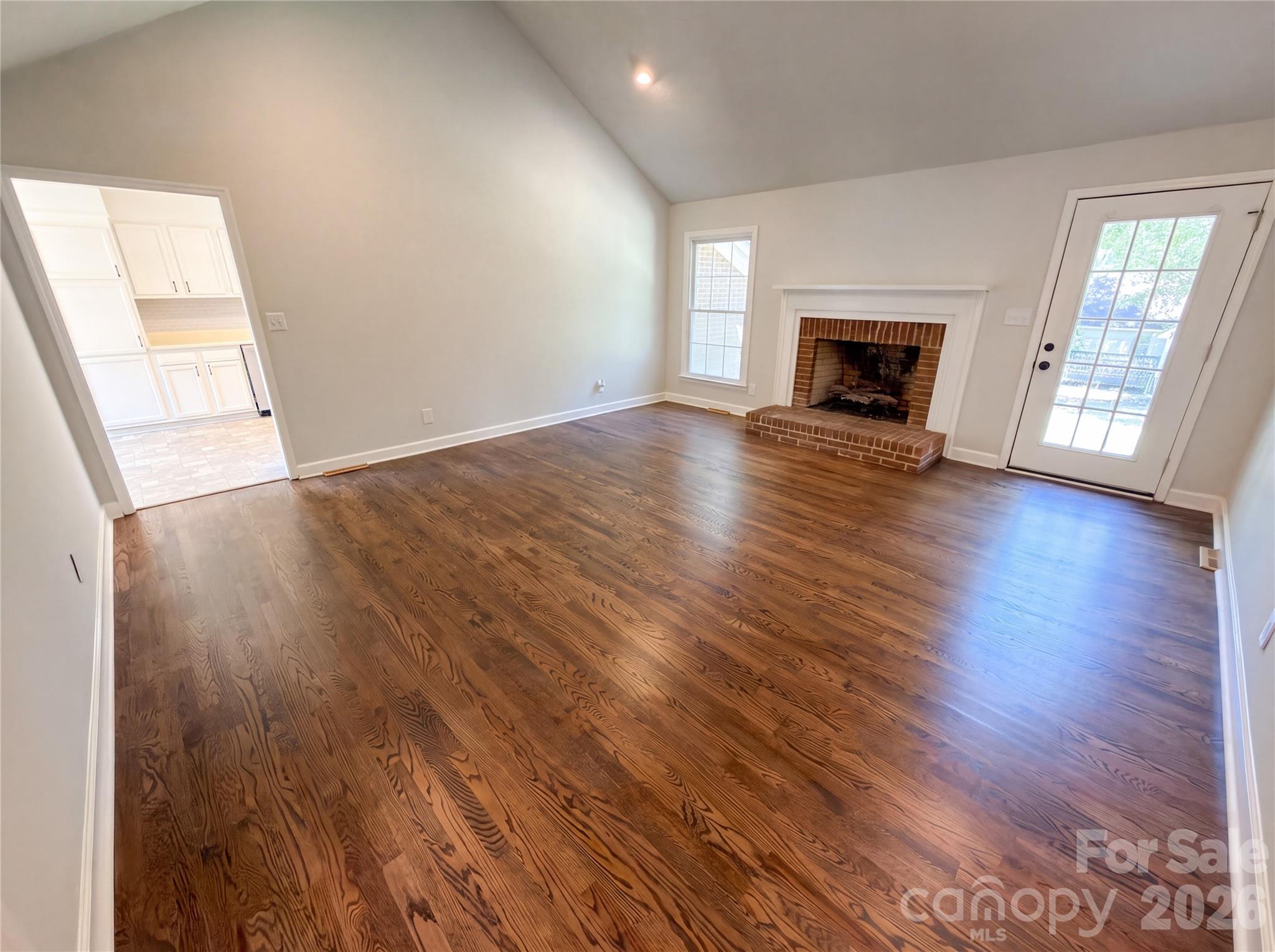 2592 Tully Court Property Photo 4