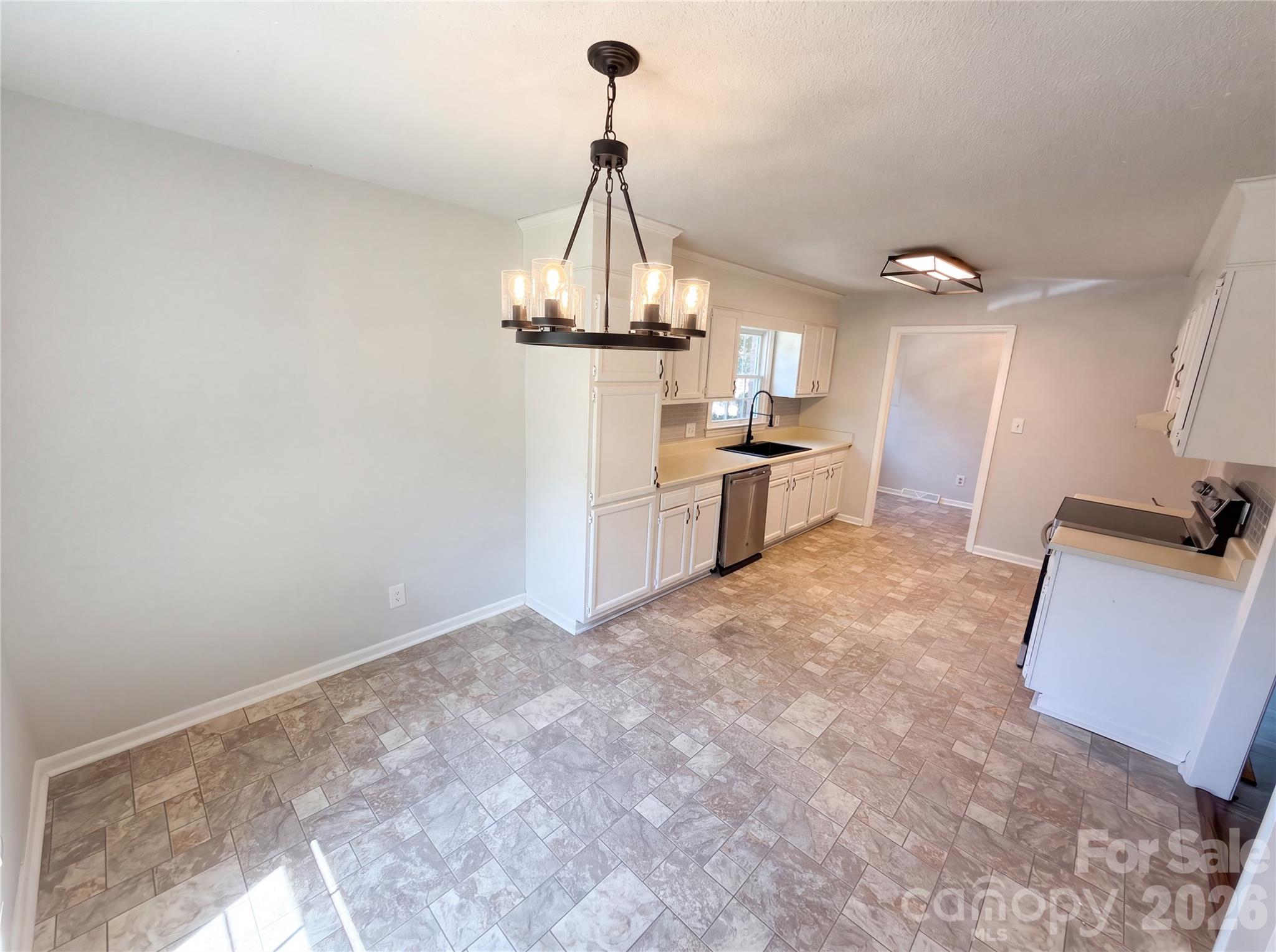 2592 Tully Court Property Photo 7