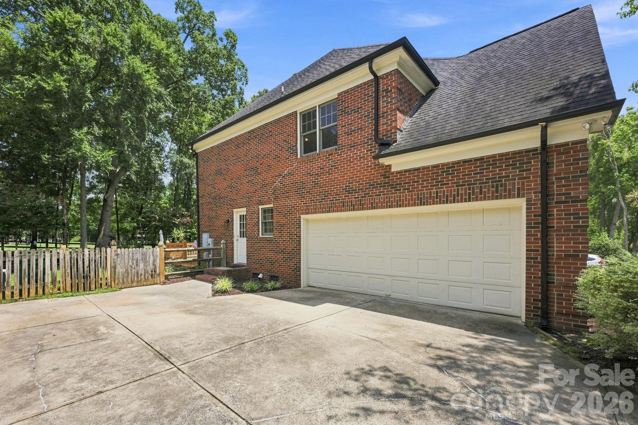 4620 Fairvista Drive Property Photo 35