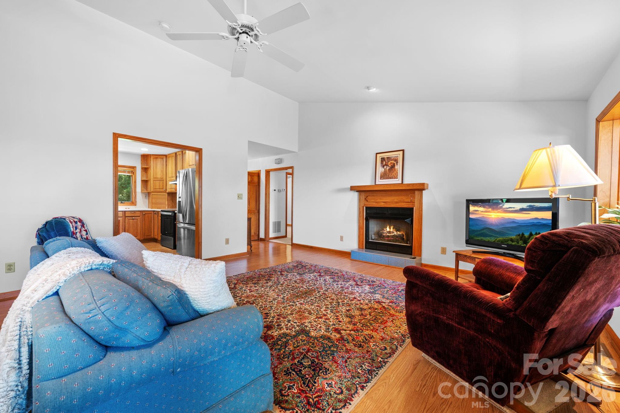 168 Heather Street Property Photo 6