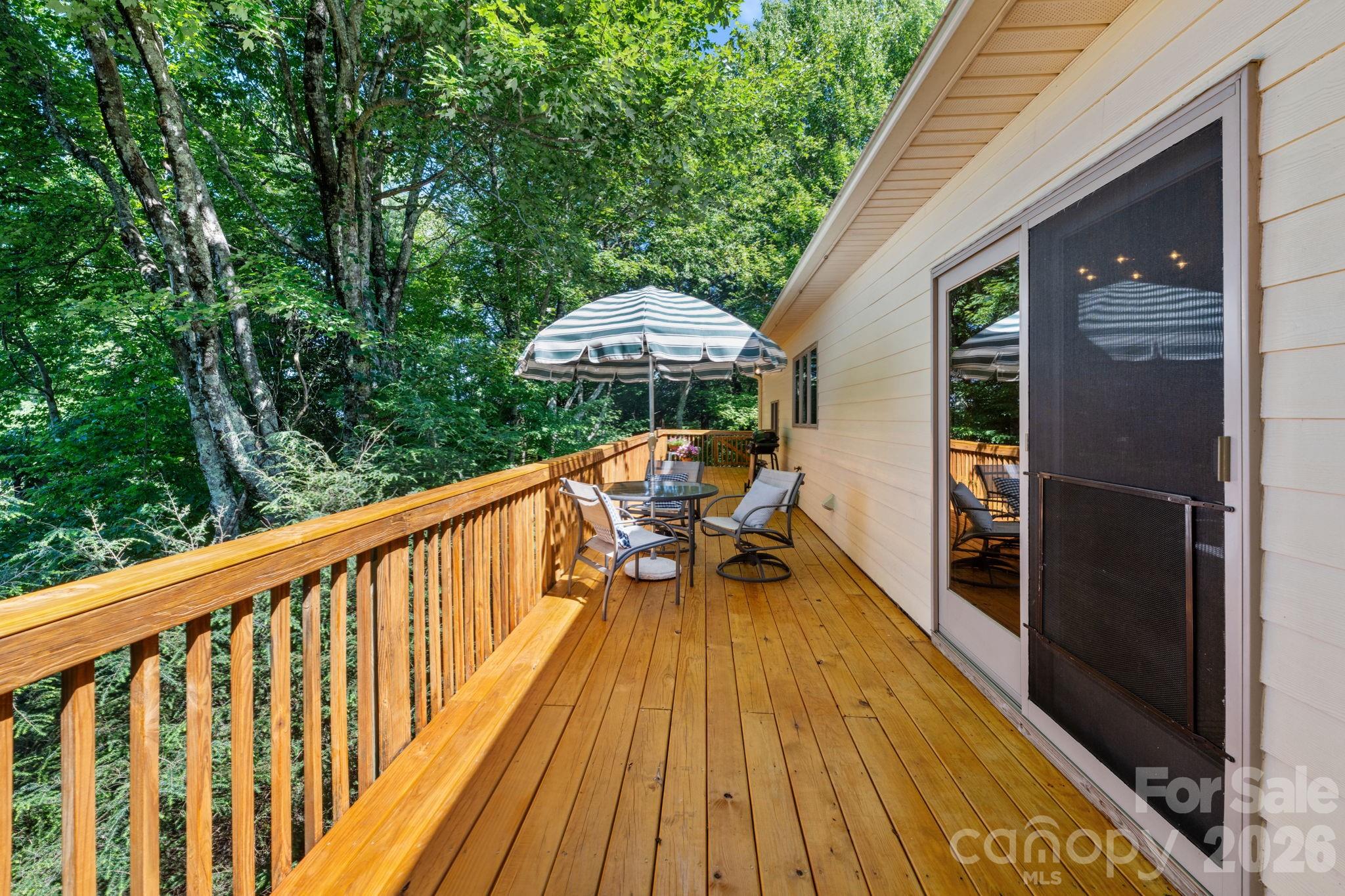 168 Heather Street Property Photo 16