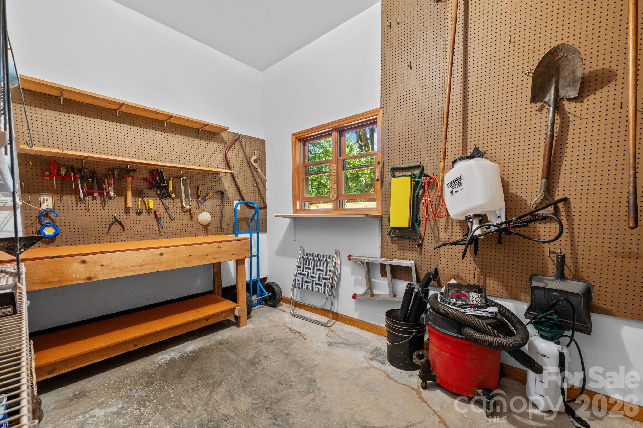 168 Heather Street Property Photo 34