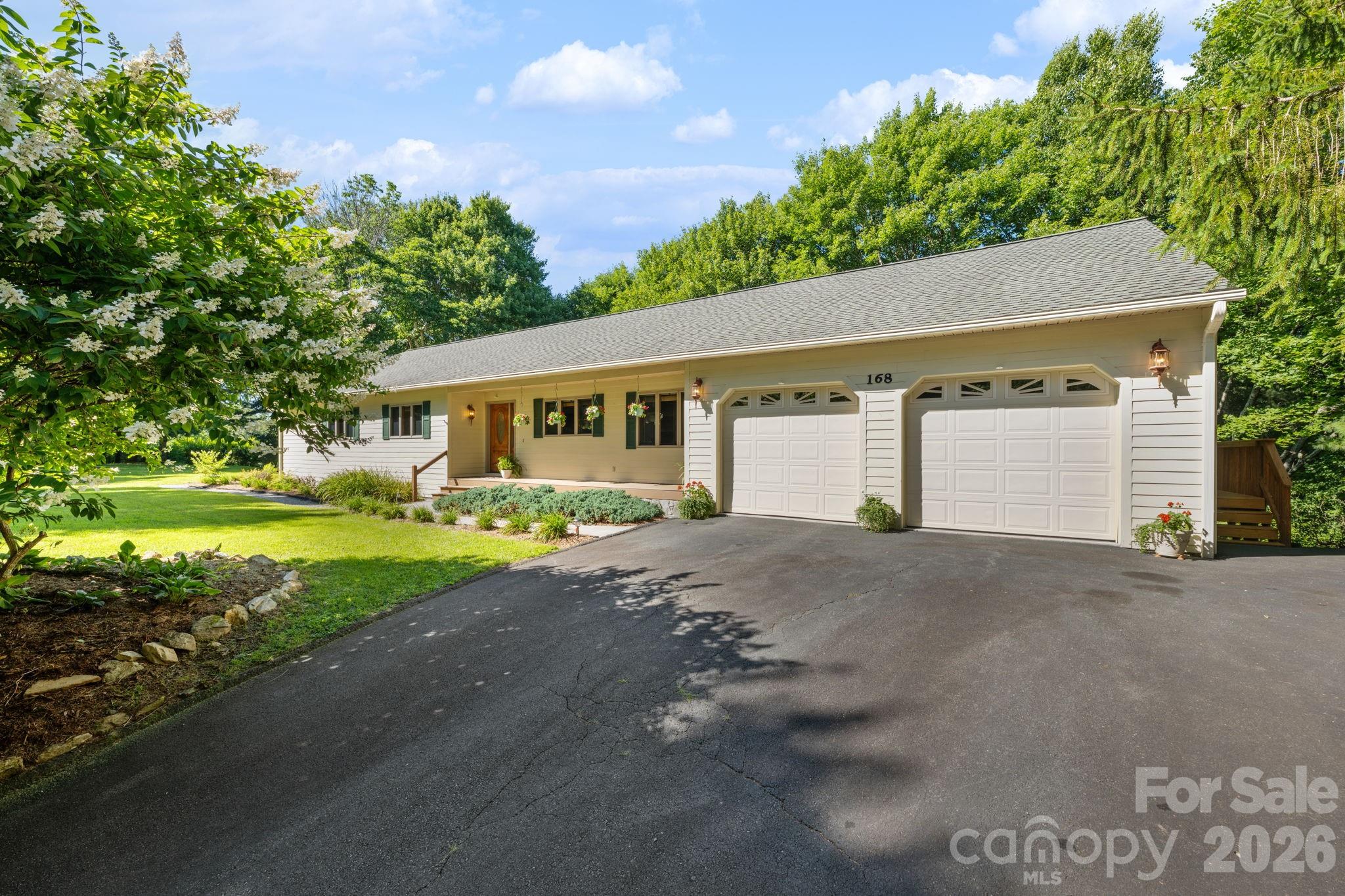 168 Heather Street Property Photo 39