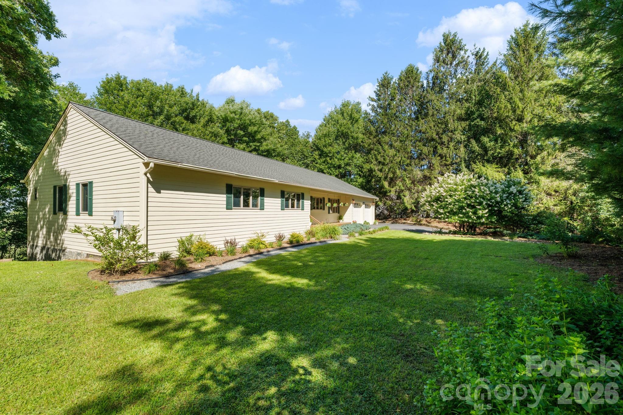 168 Heather Street Property Photo 41