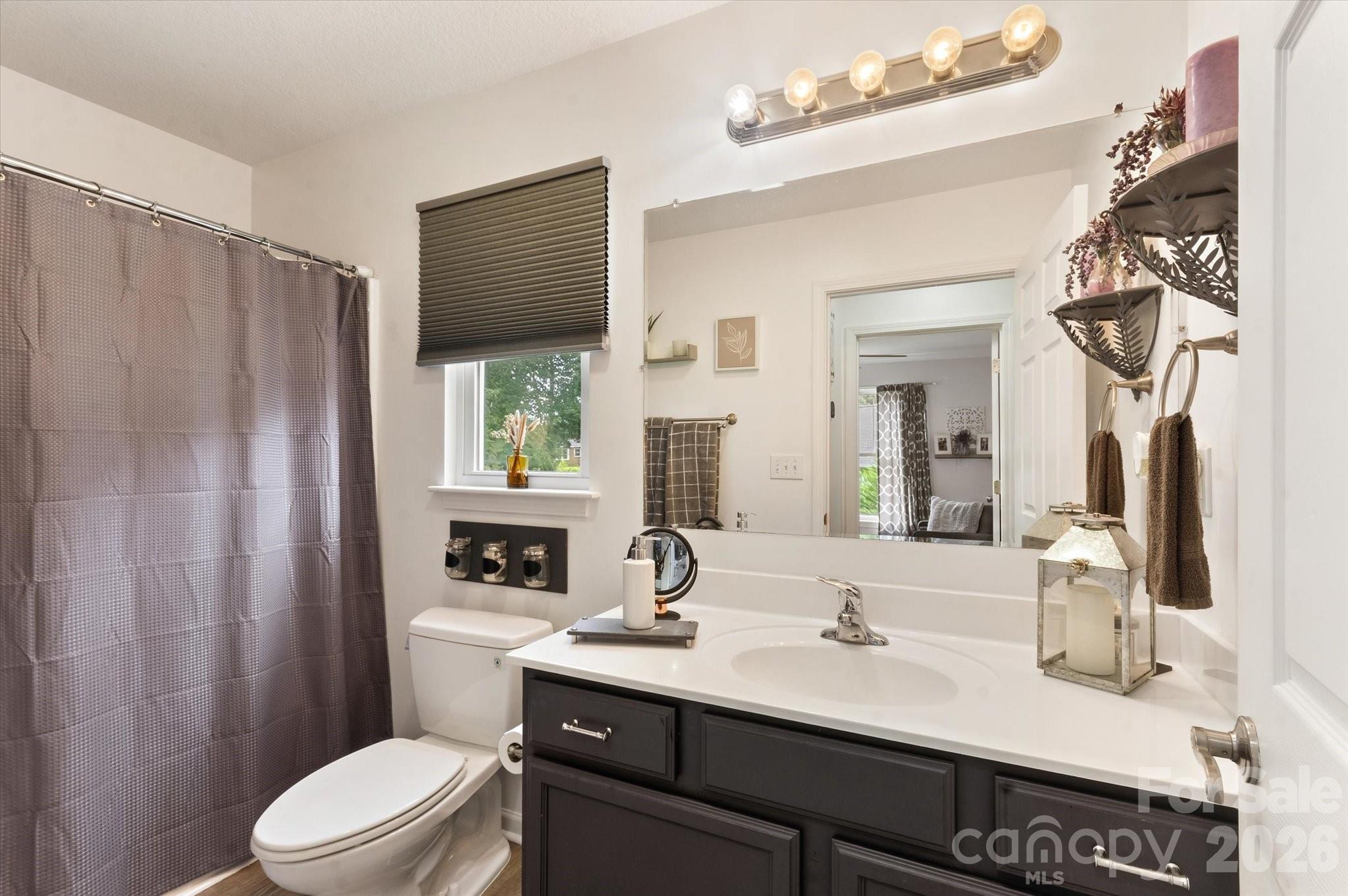 100 Victoria Springs Drive Property Photo 7