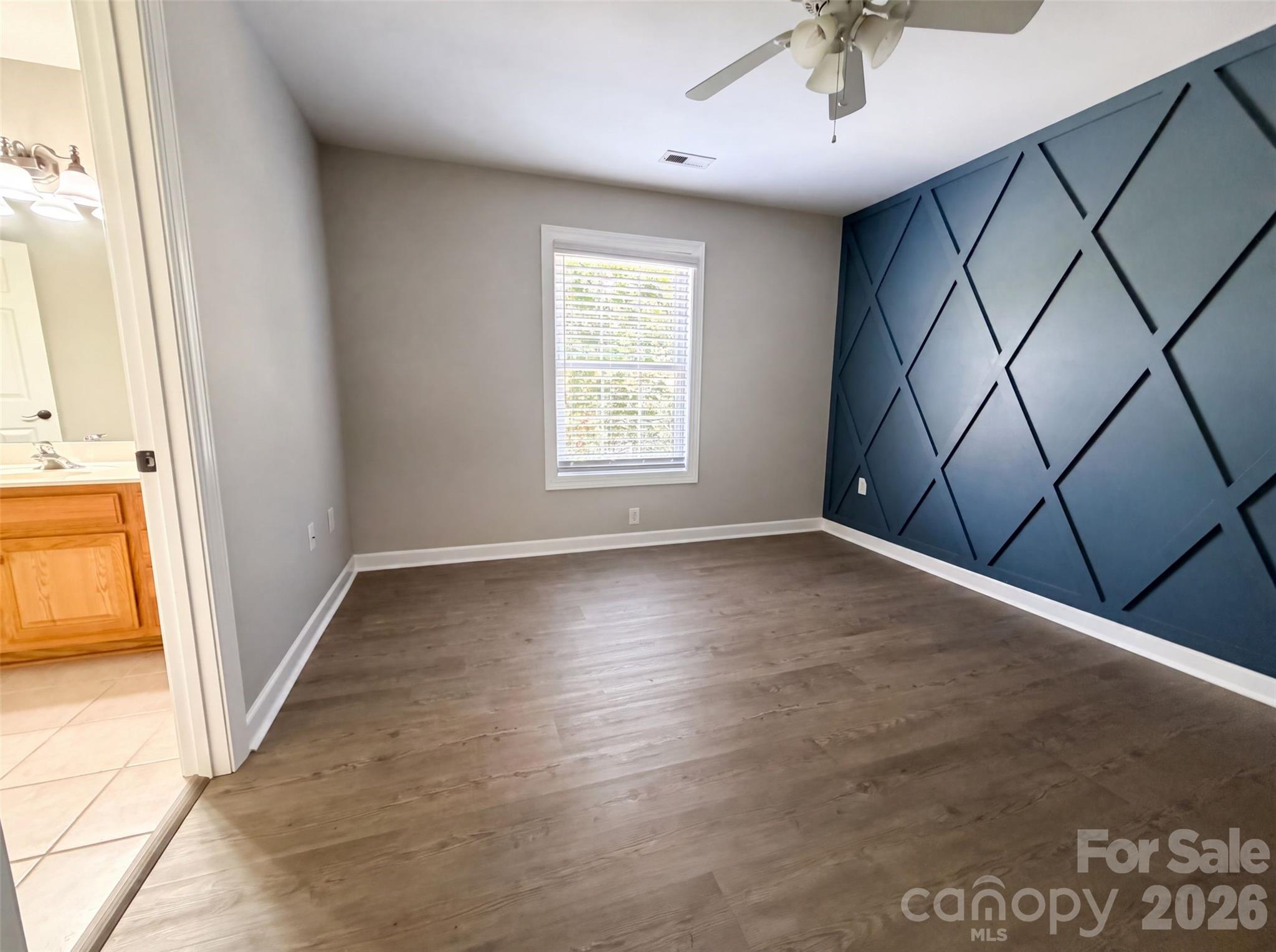 114 Stirling Heights Lane Property Photo 4