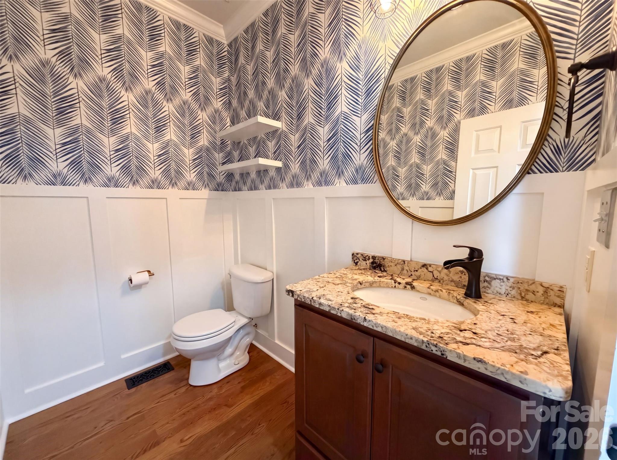 114 Stirling Heights Lane Property Photo 6