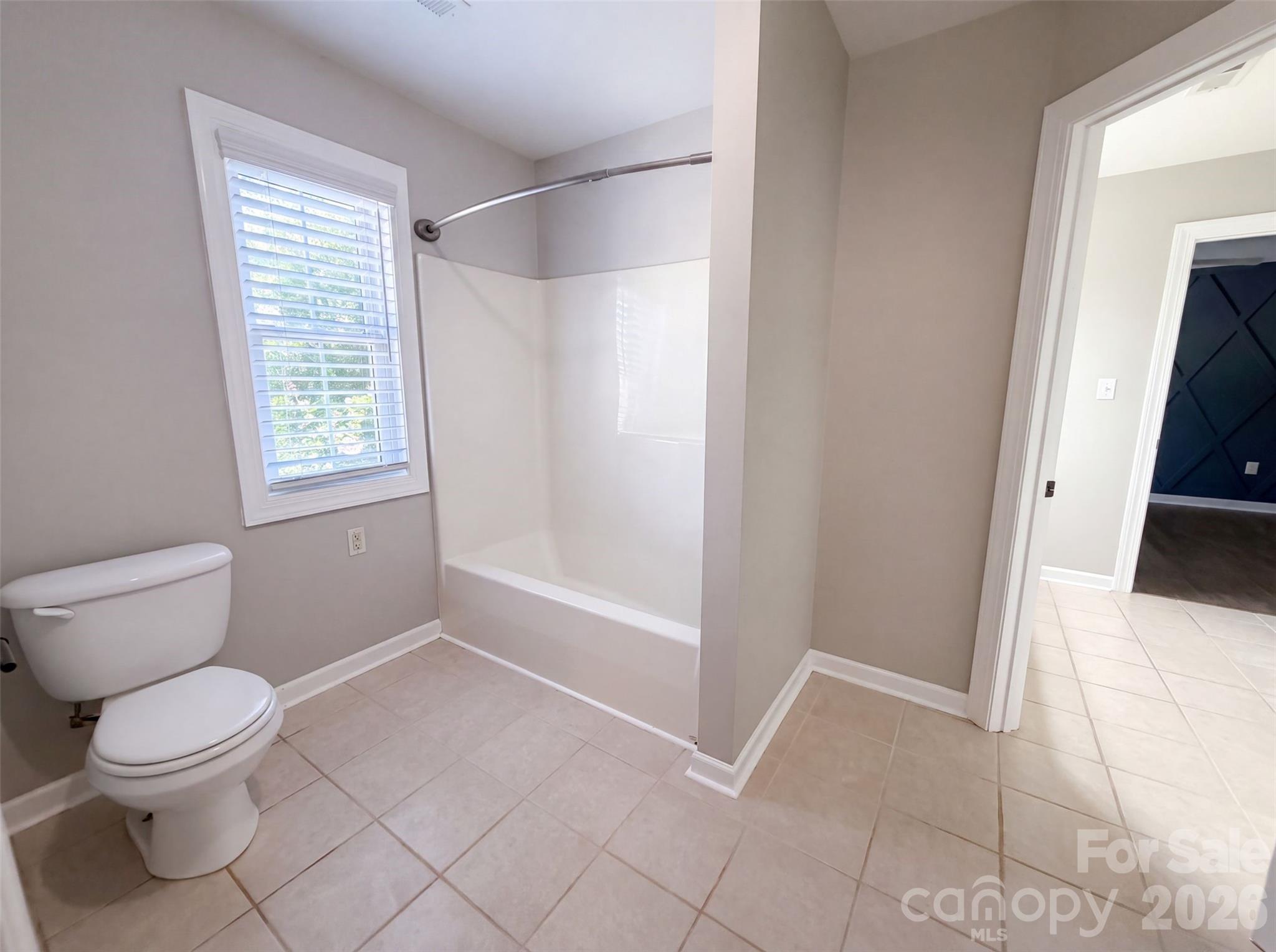 114 Stirling Heights Lane Property Photo 12