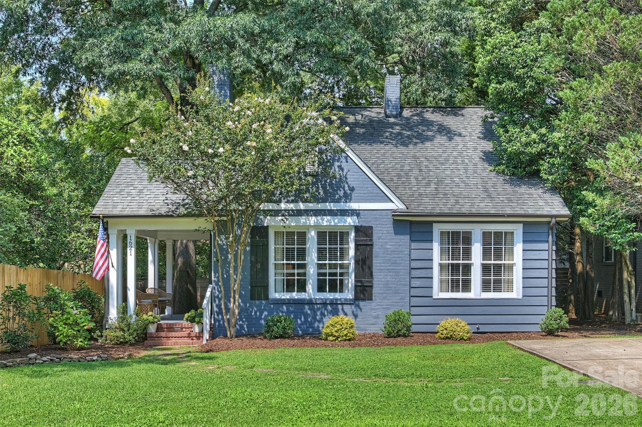 1621 Morningside Drive Property Photo 1