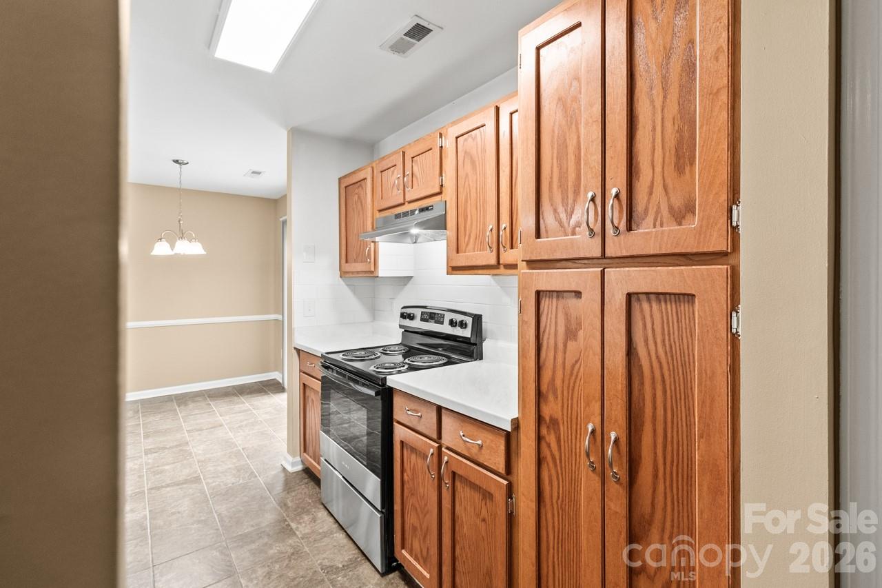 384 Cedarcroft Drive 100 Property Photo 13
