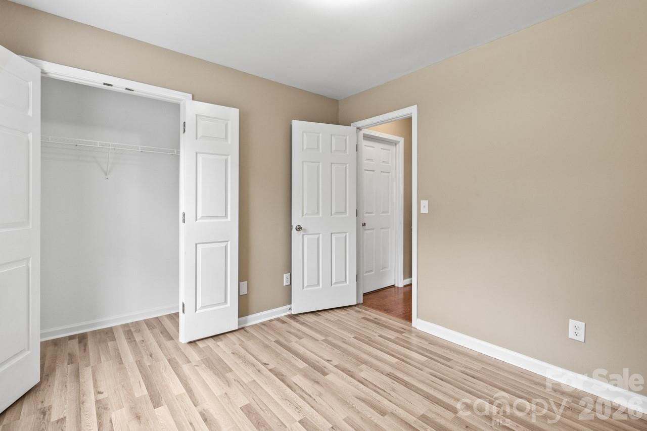 384 Cedarcroft Drive 100 Property Photo 20
