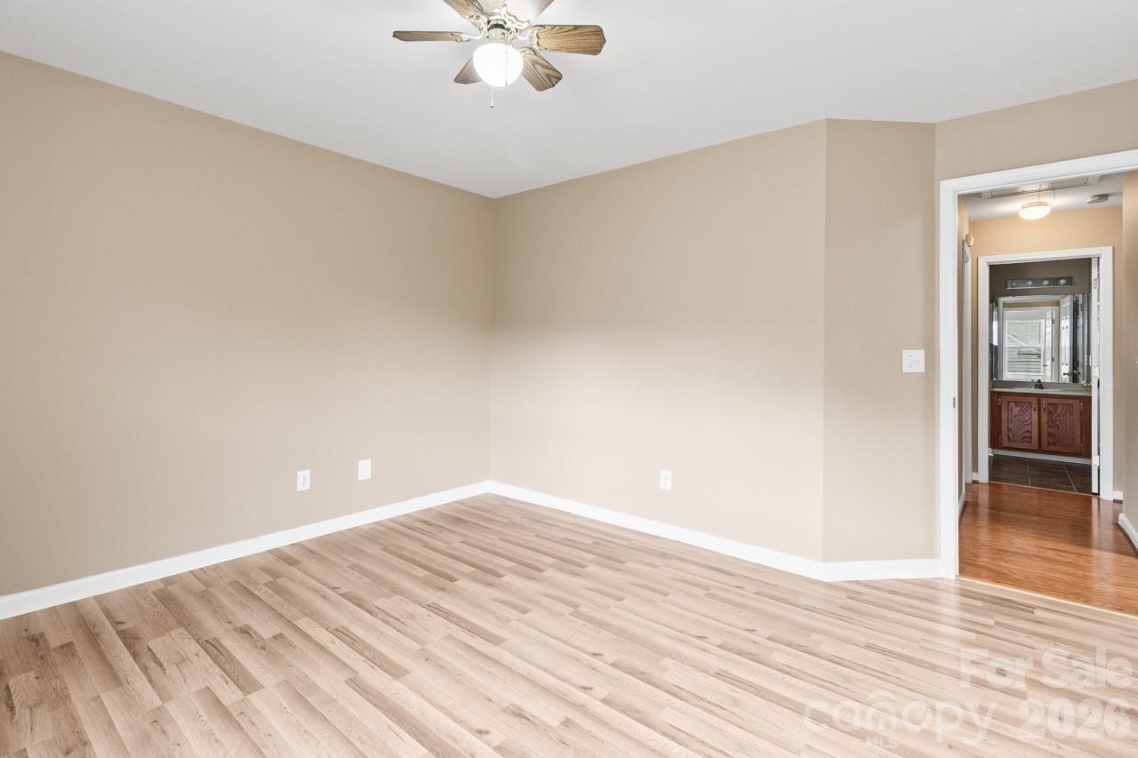 384 Cedarcroft Drive 100 Property Photo 26