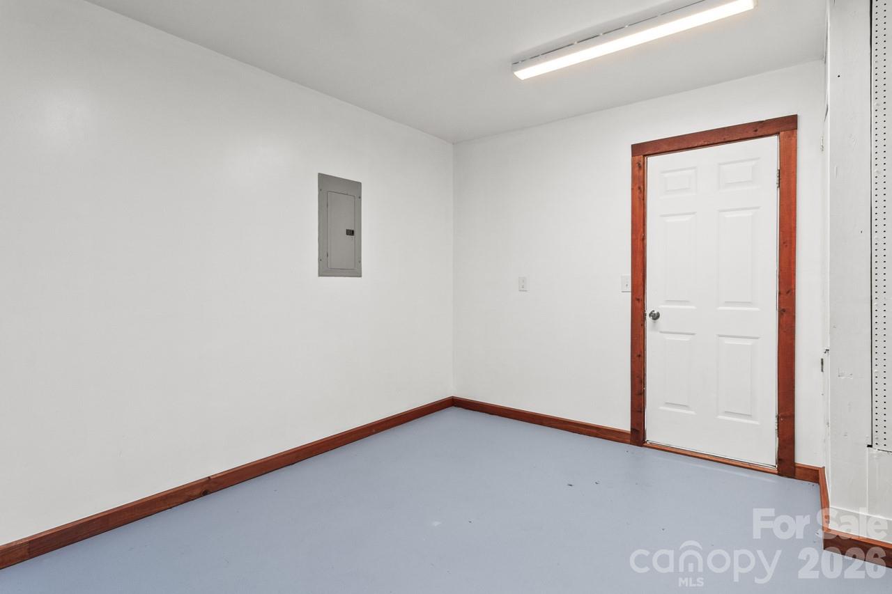 384 Cedarcroft Drive 100 Property Photo 28