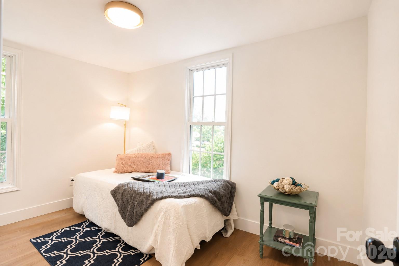 811 Markham Road Property Photo 12