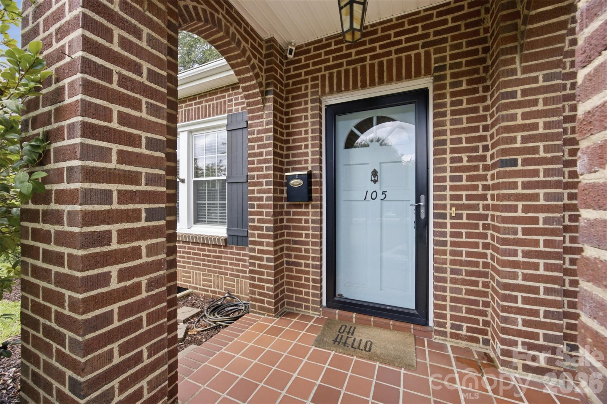 105 S Maple Street Property Photo 2