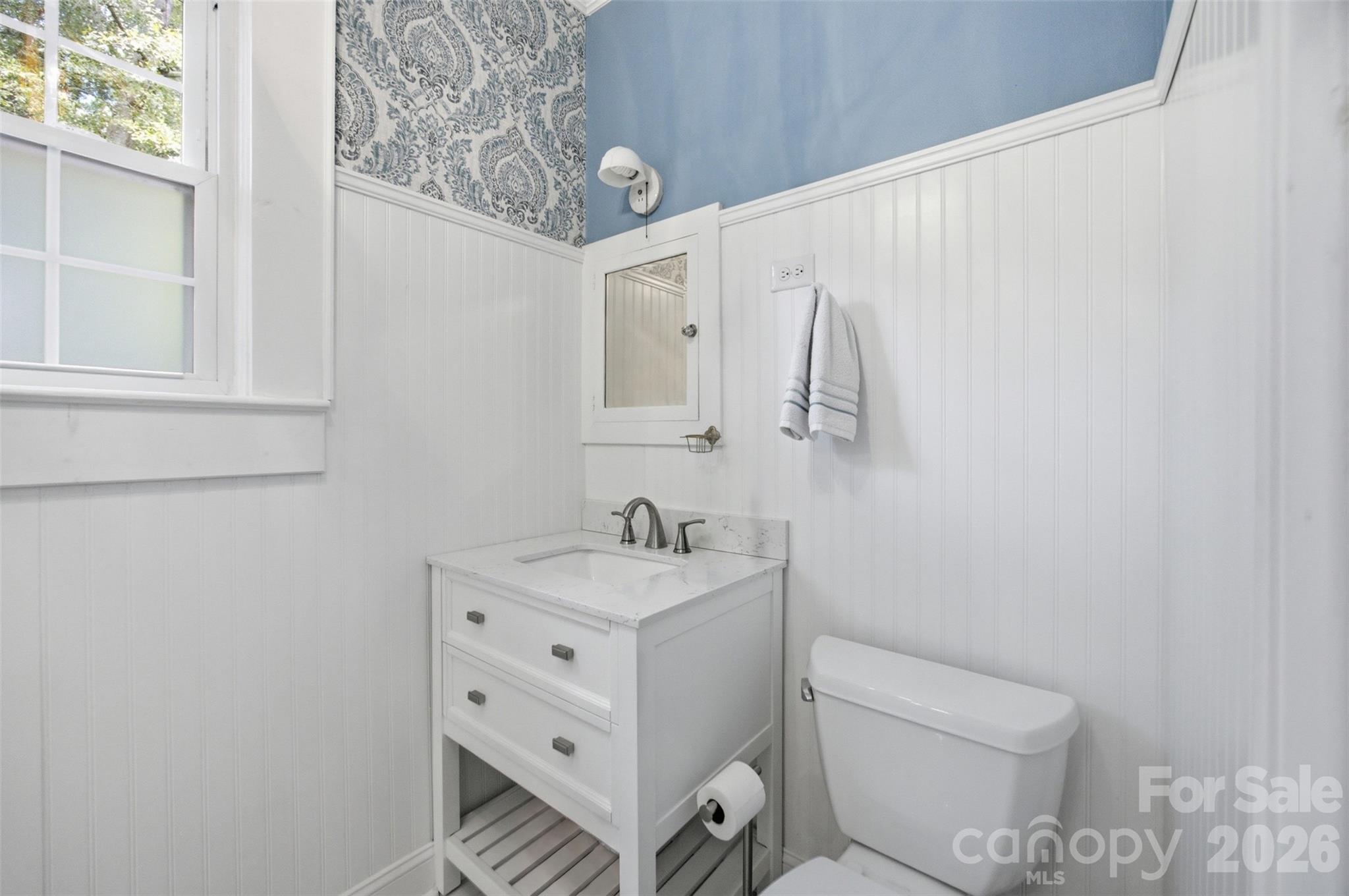105 S Maple Street Property Photo 12