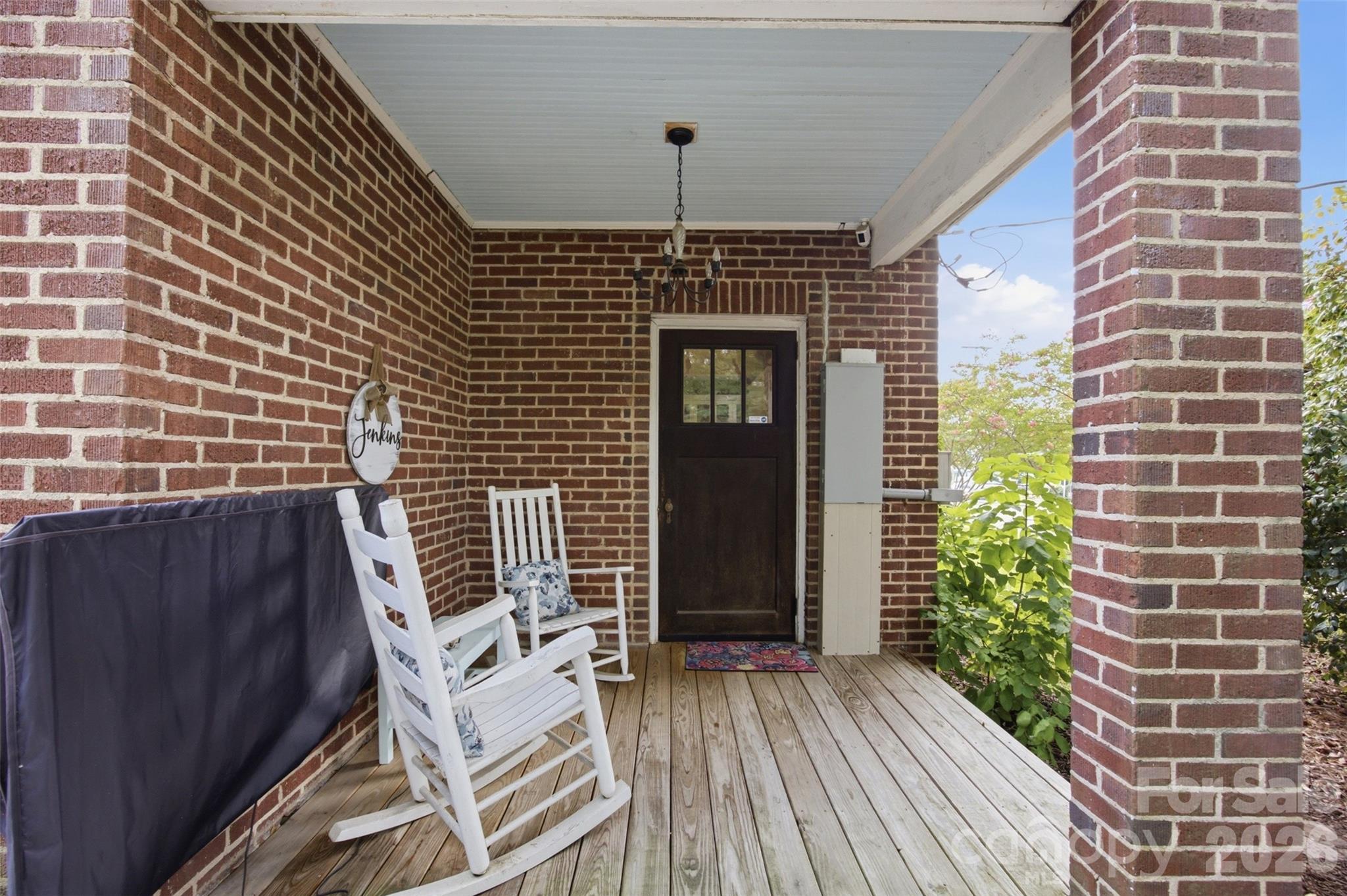 105 S Maple Street Property Photo 29