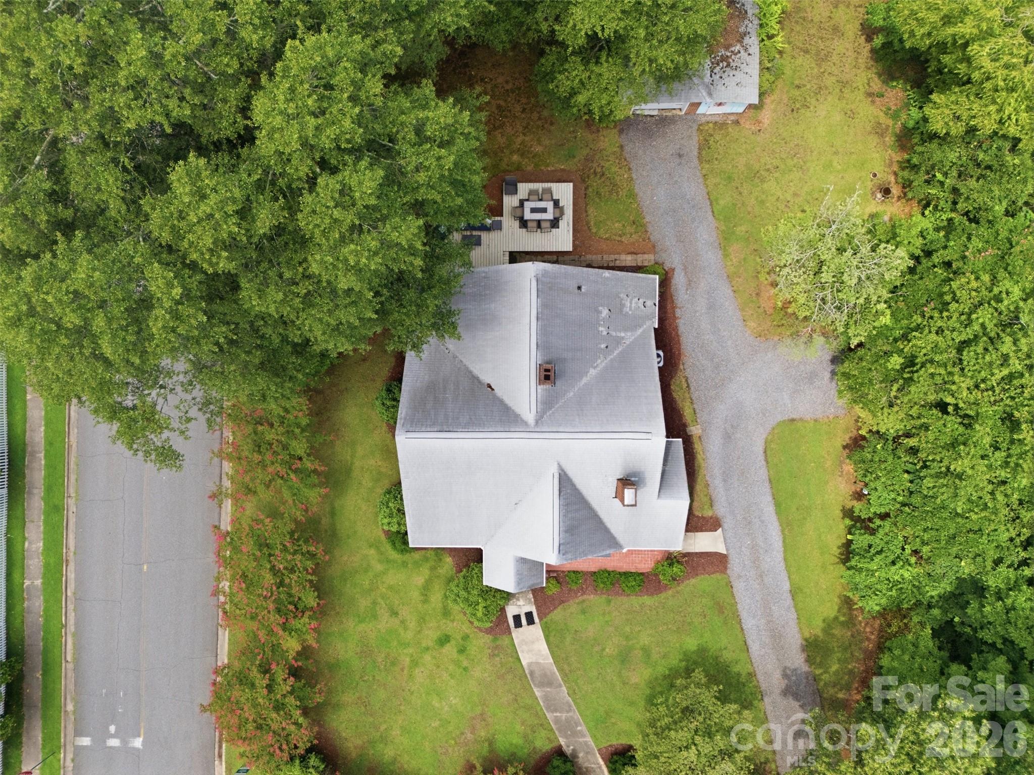 105 S Maple Street Property Photo 34