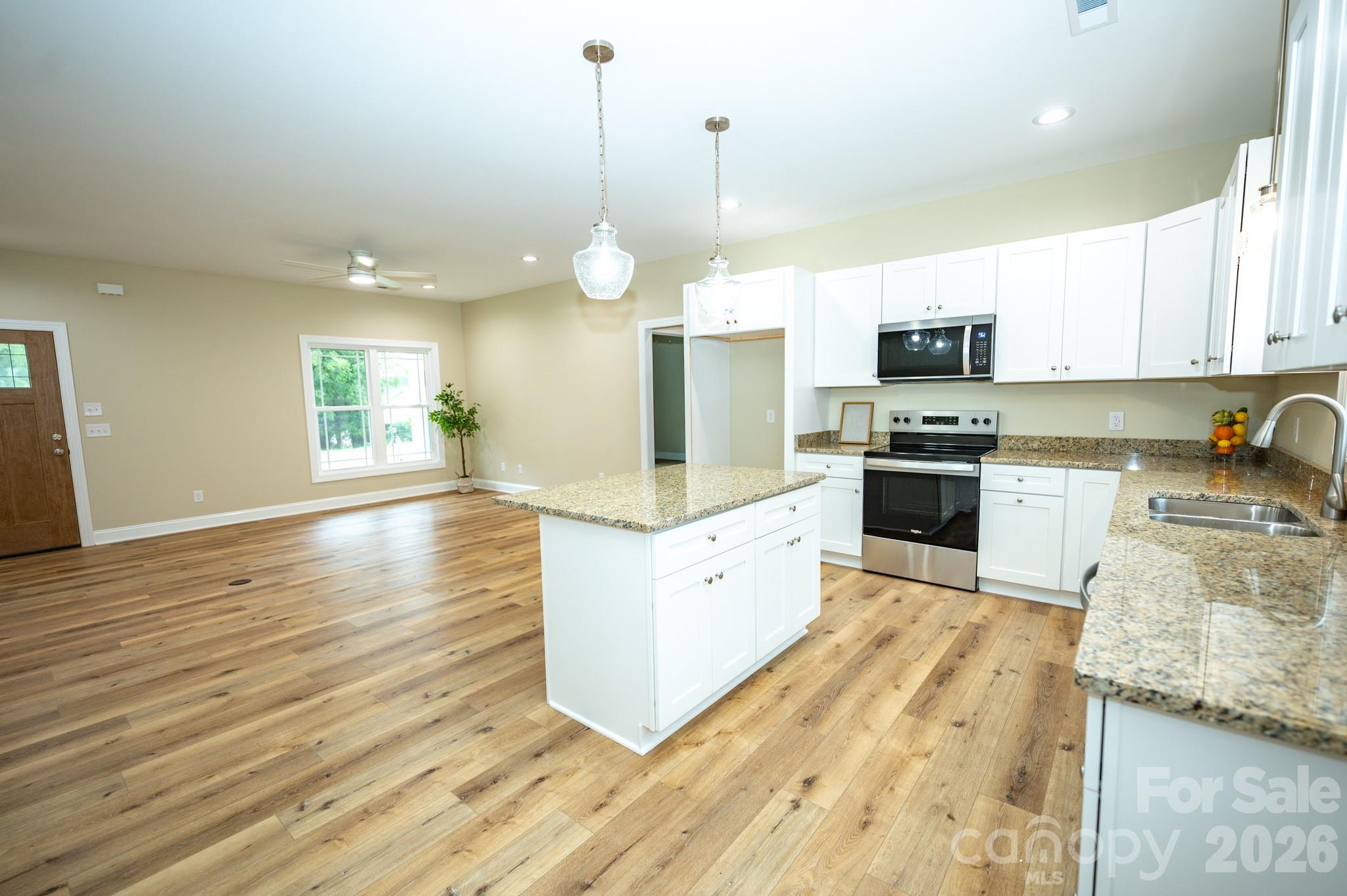 258 Florida Avenue Property Photo 4