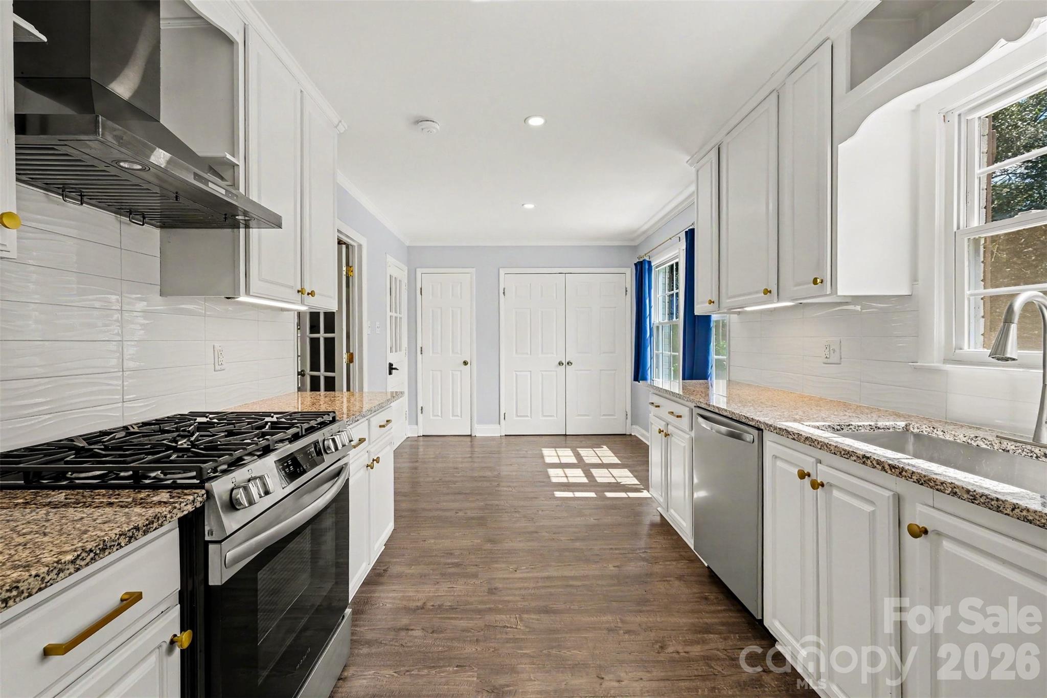 5734 Faulconbridge Road Property Photo 16