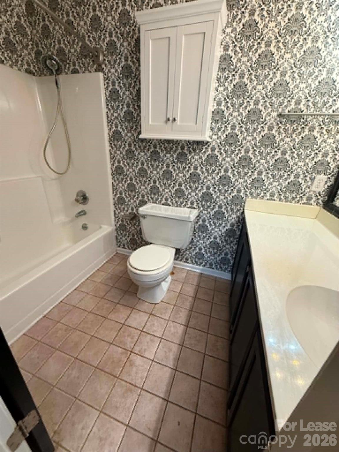 327 Eastwood Drive Property Photo 3