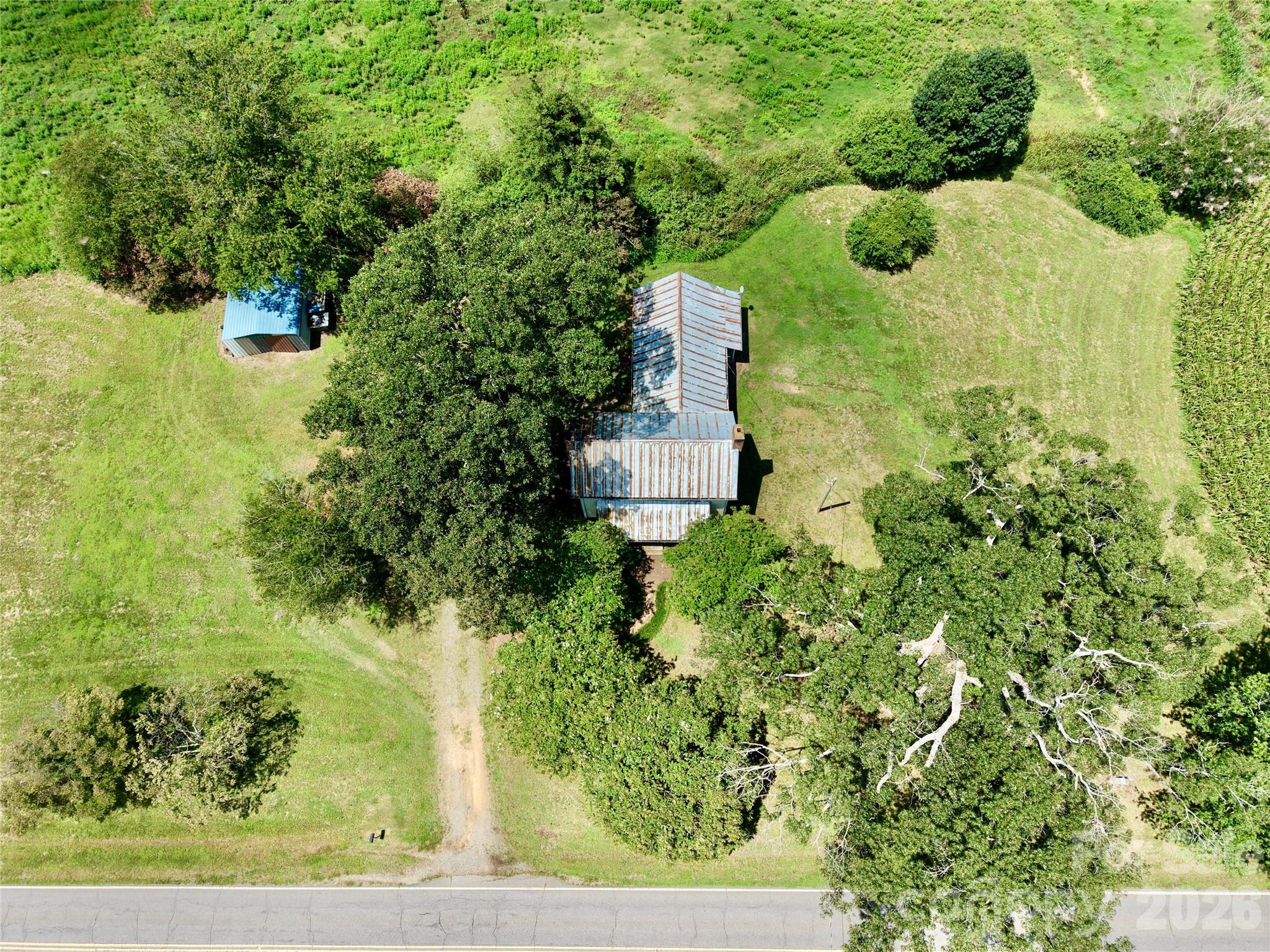 1315 Harmony Highway Property Photo 4