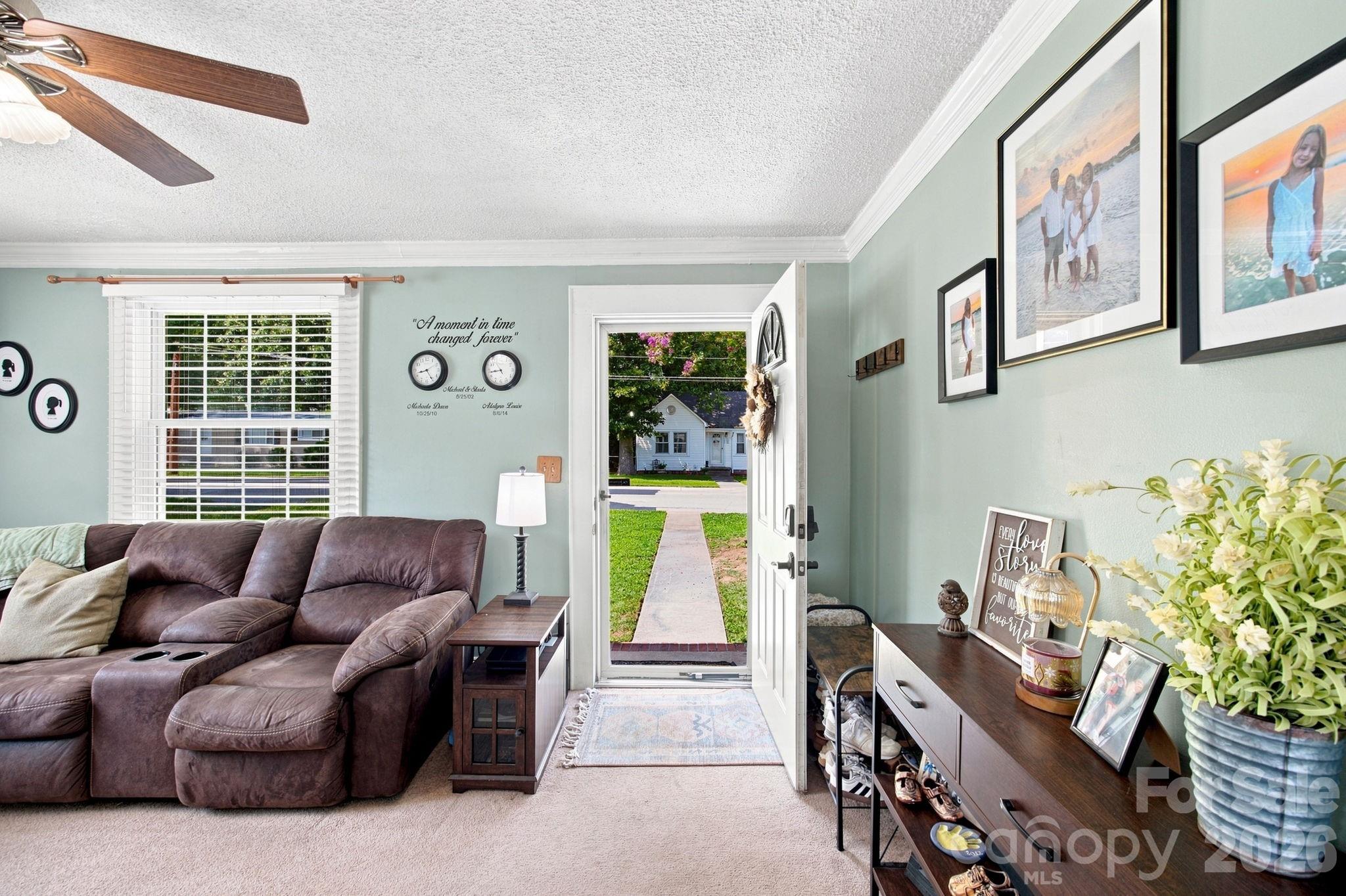 2102 Englewood Street Property Photo 5