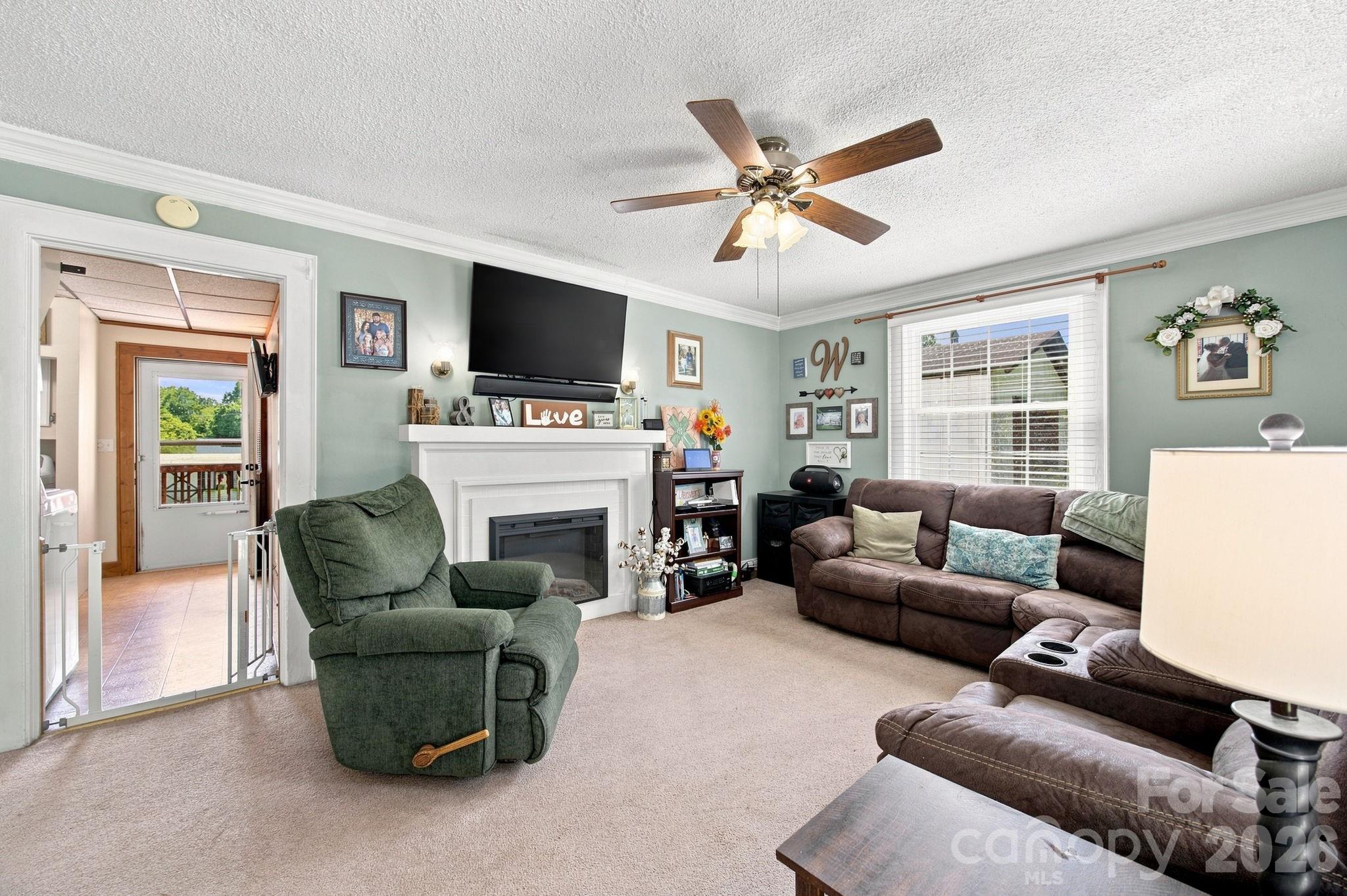 2102 Englewood Street Property Photo 6