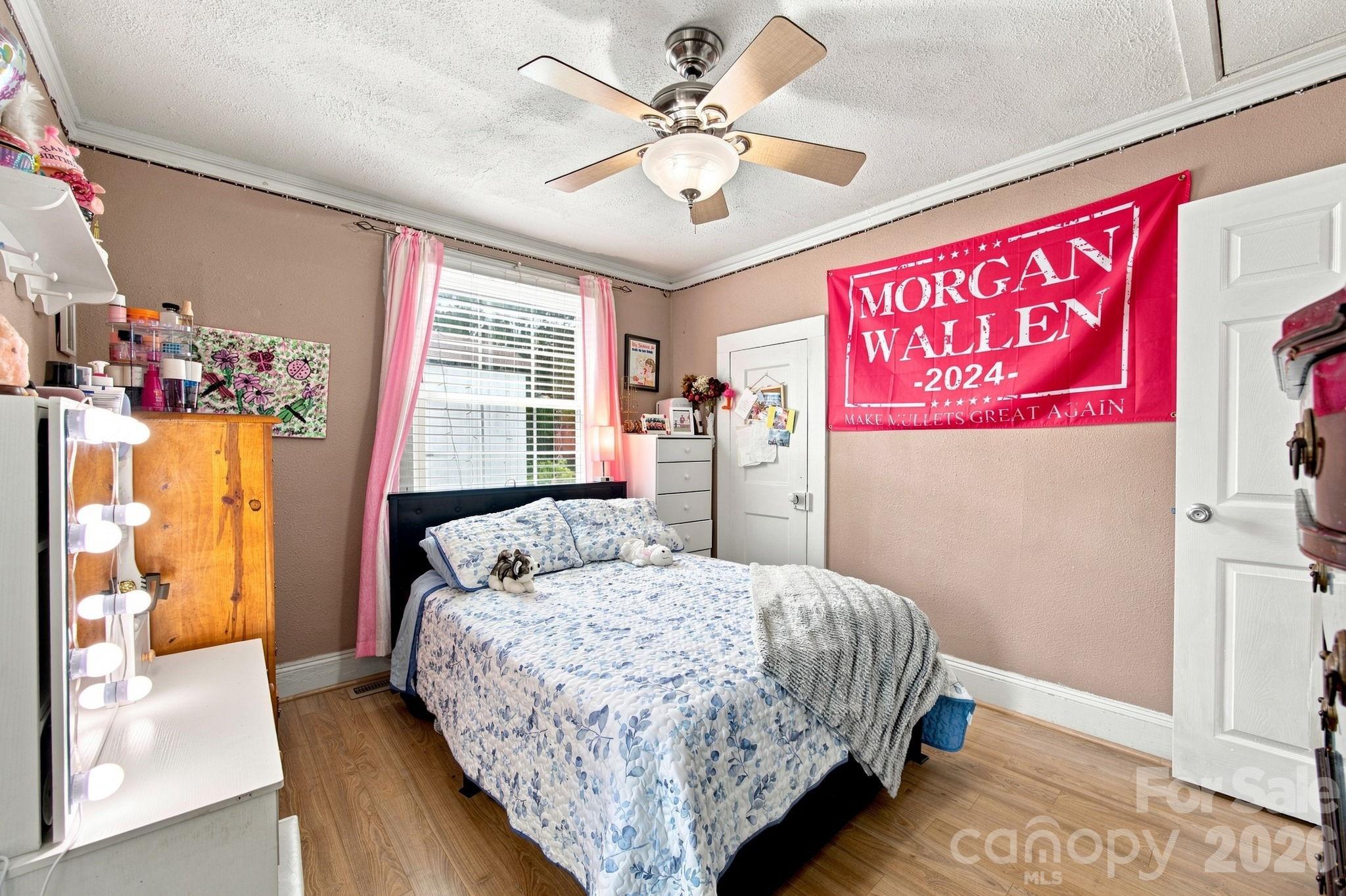 2102 Englewood Street Property Photo 14