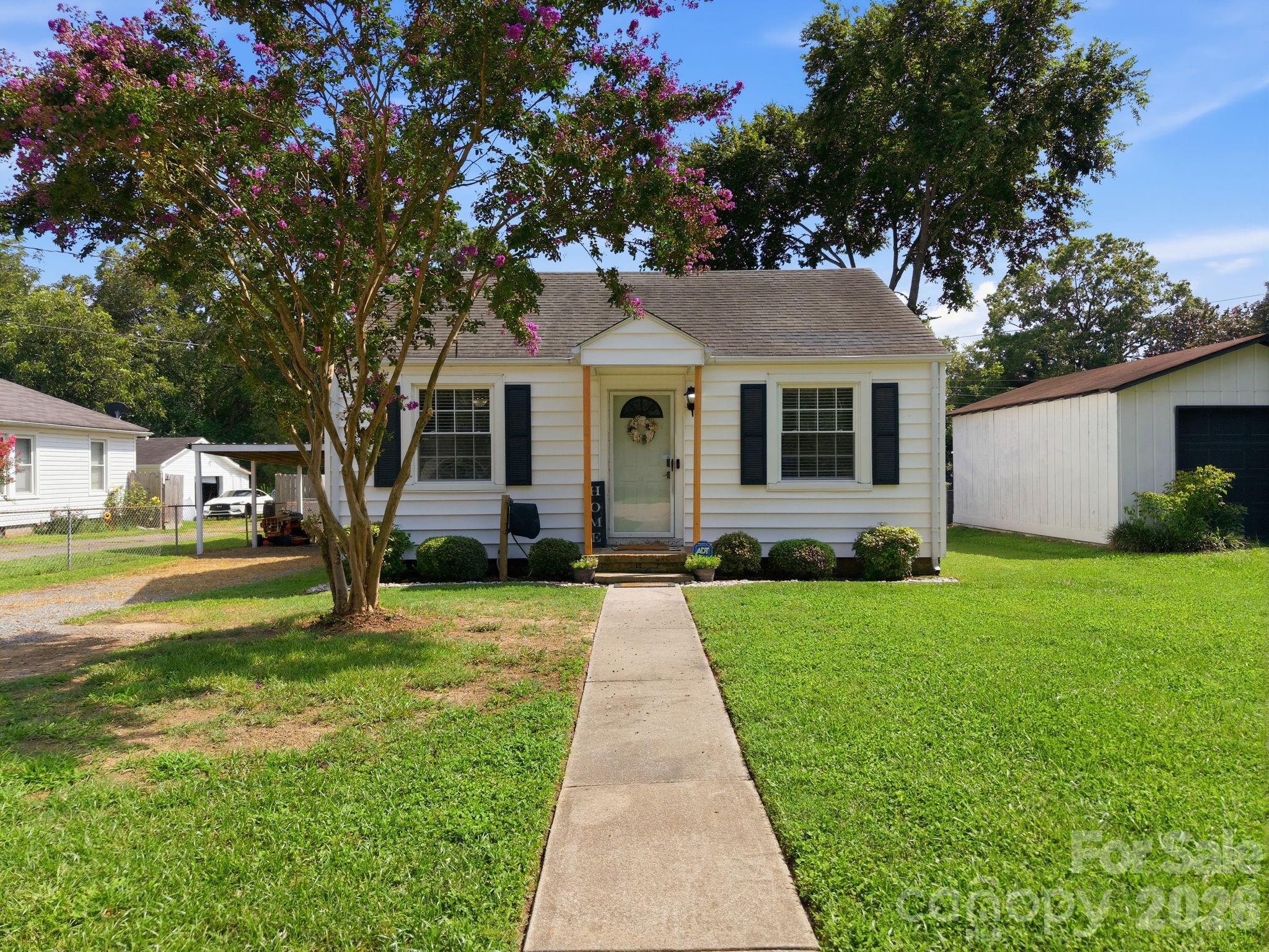 2102 Englewood Street Property Photo 29