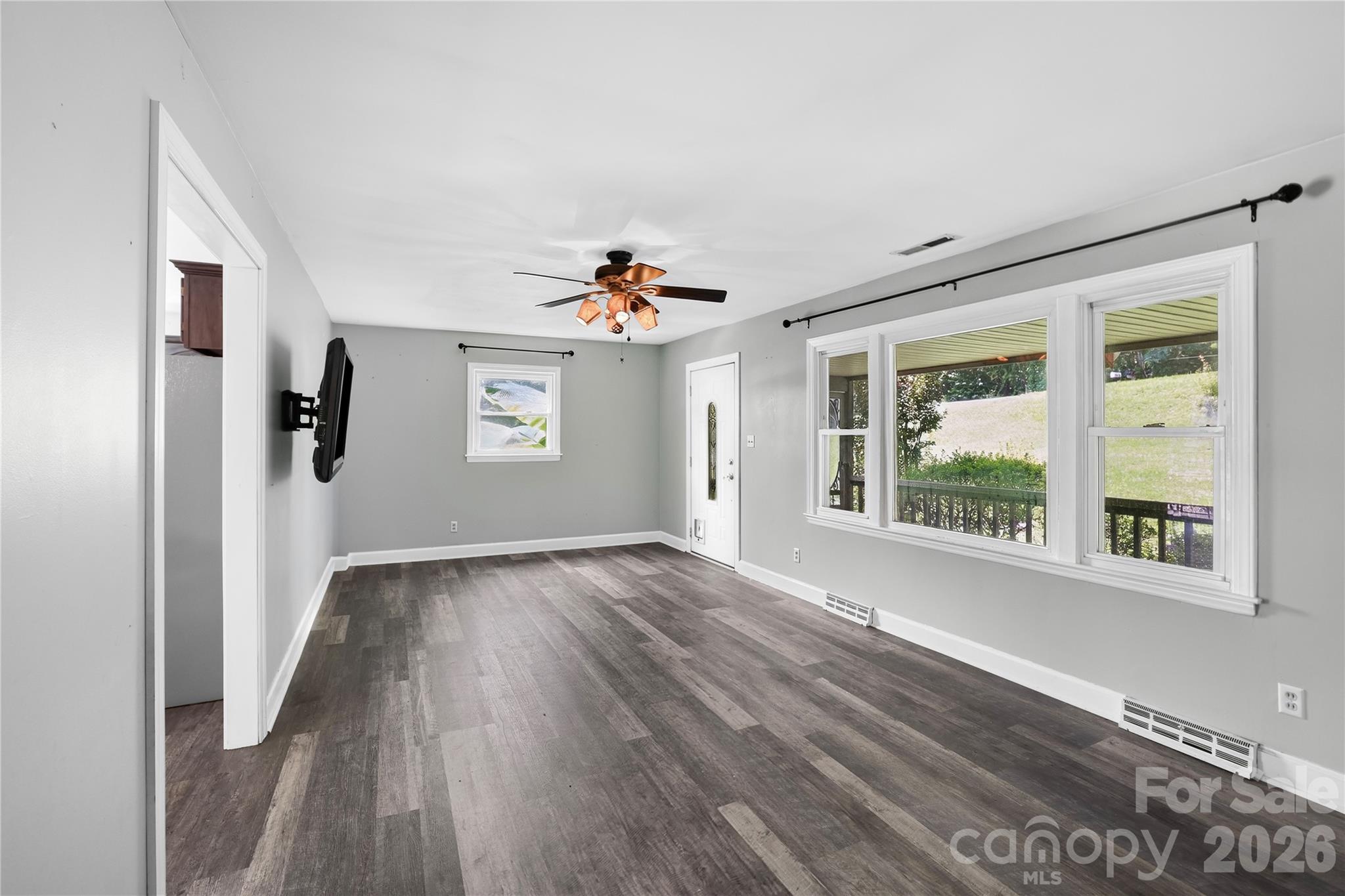 611 Pole Creasman Road Property Photo 8