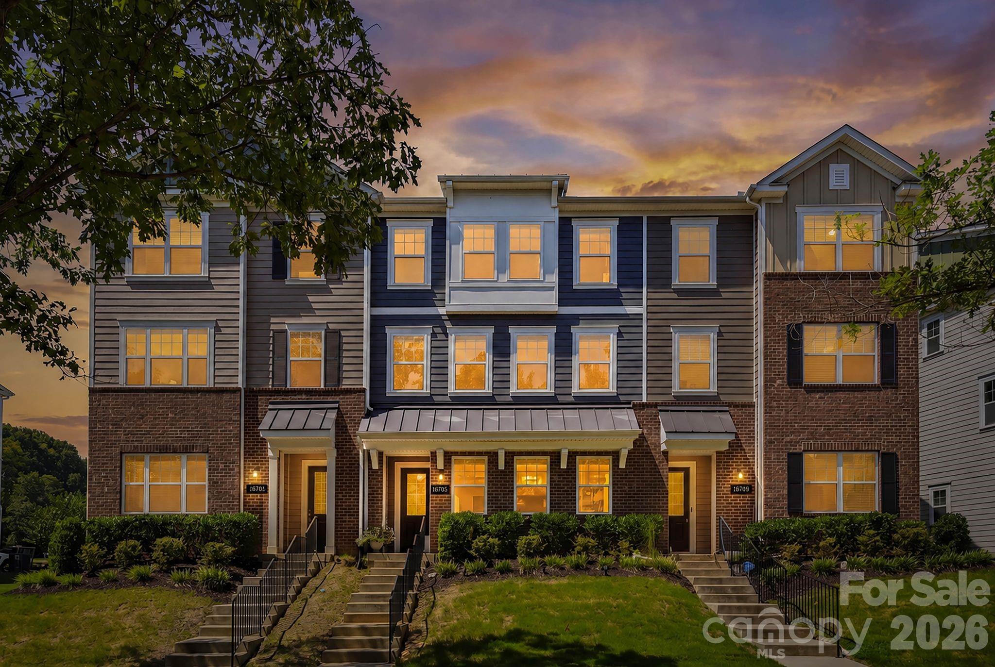 16705 Summers Walk Boulevard Property Photo 3