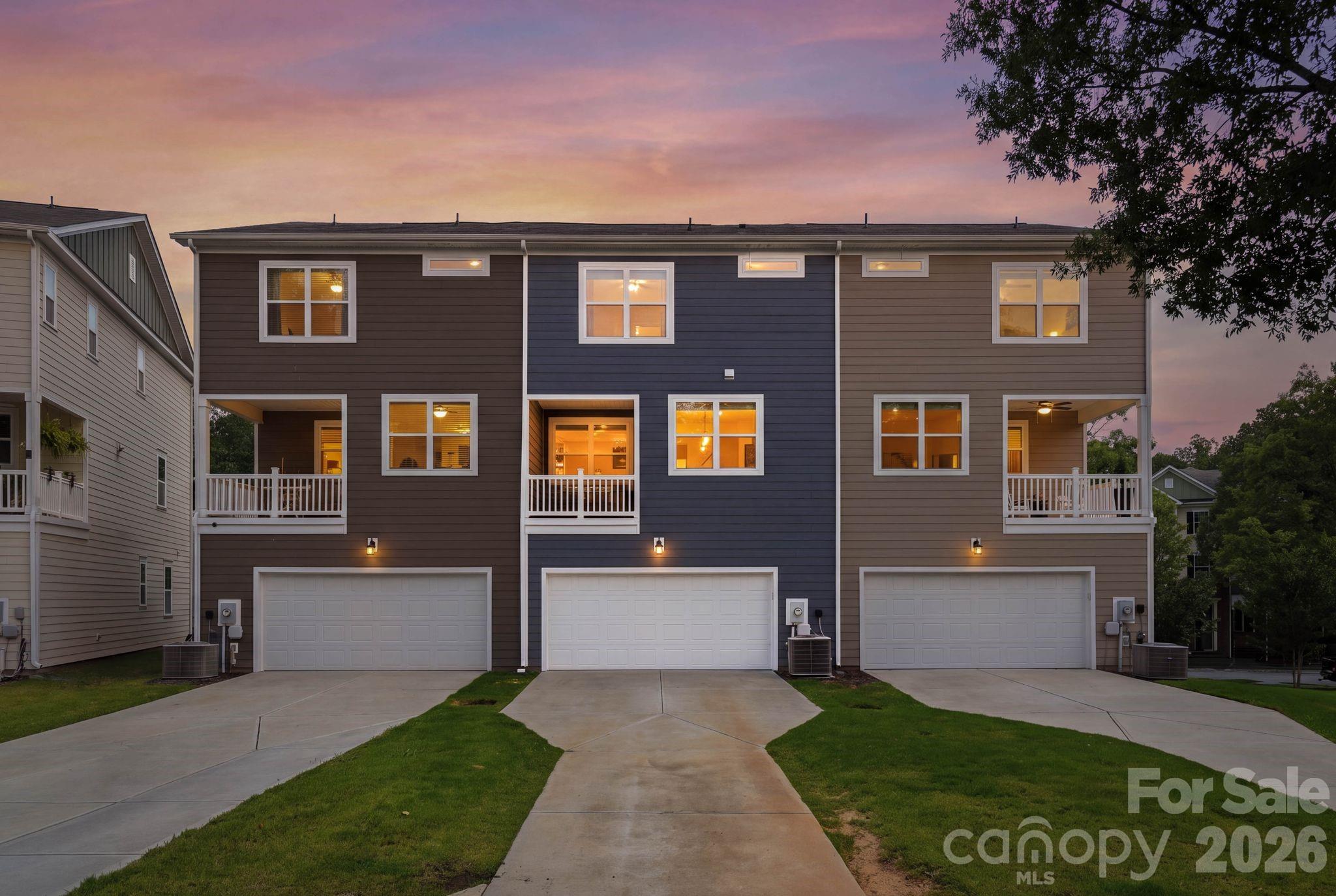 16705 Summers Walk Boulevard Property Photo 4