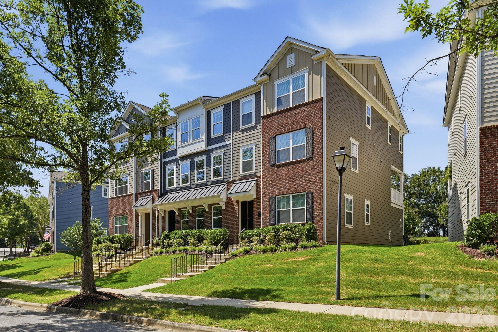 16705 Summers Walk Boulevard Property Photo 6