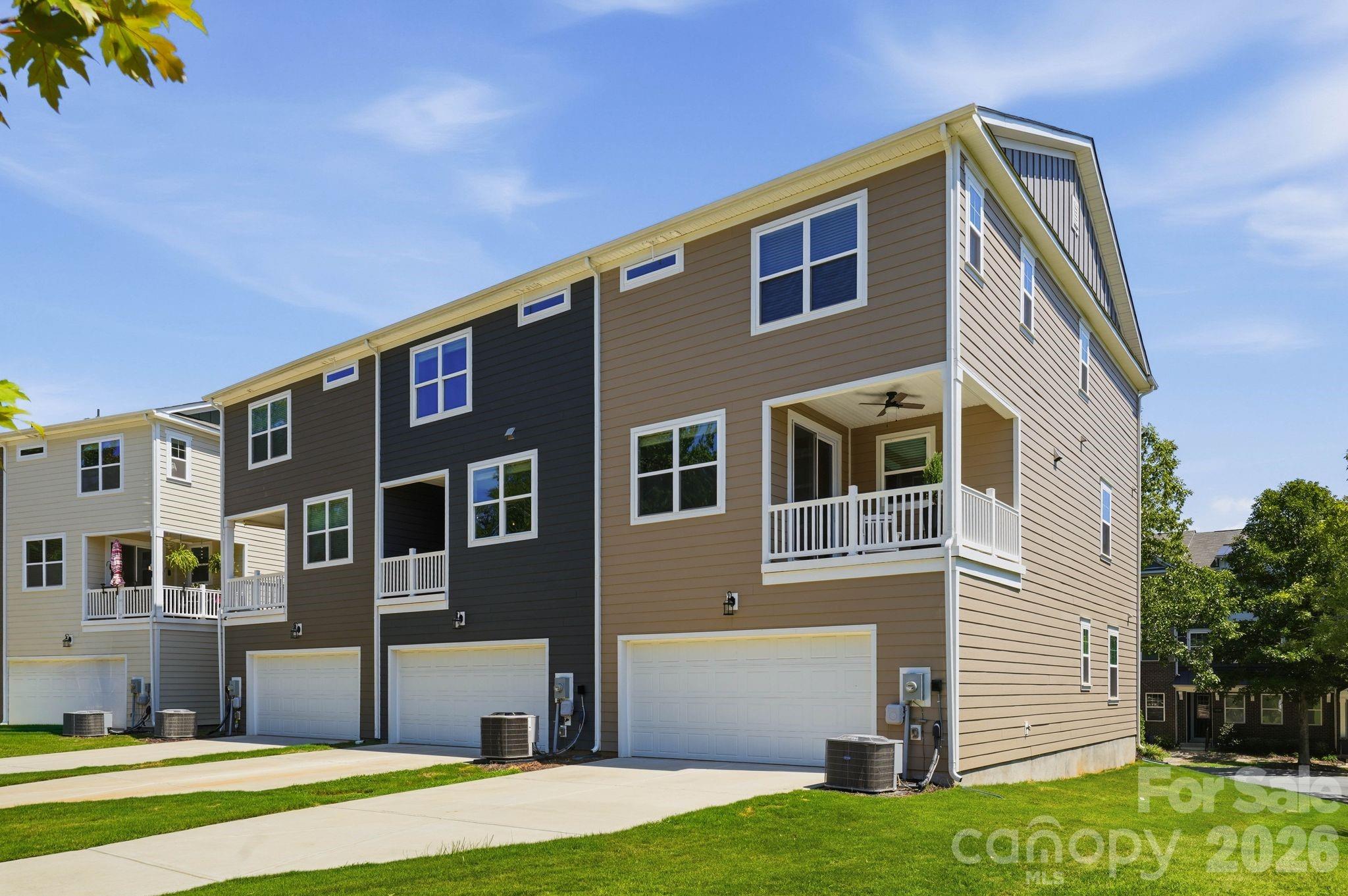 16705 Summers Walk Boulevard Property Photo 8