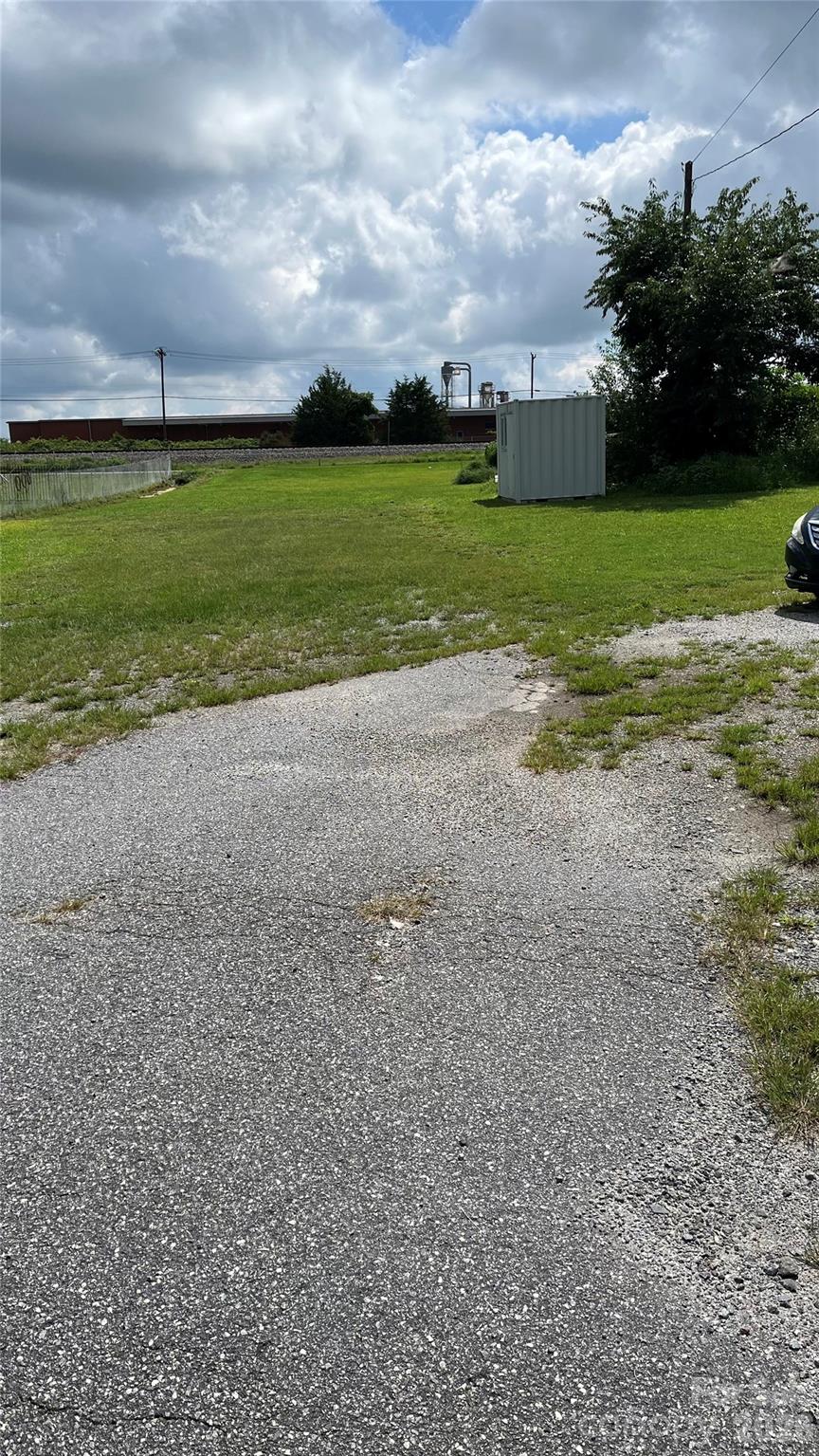 1107 1st Avenue Property Photo 3