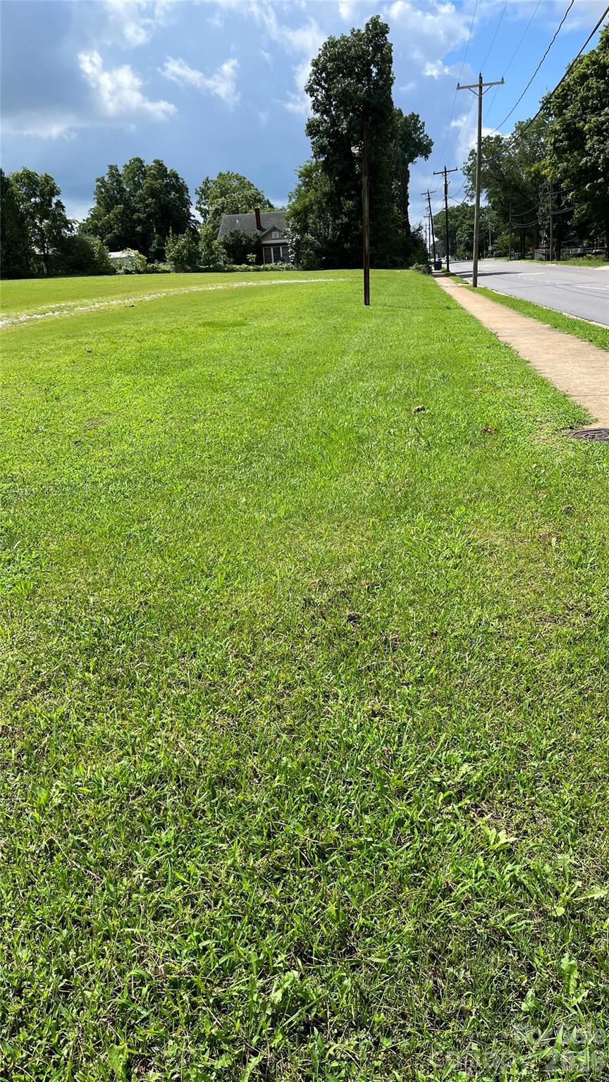 1107 1st Avenue Property Photo 5