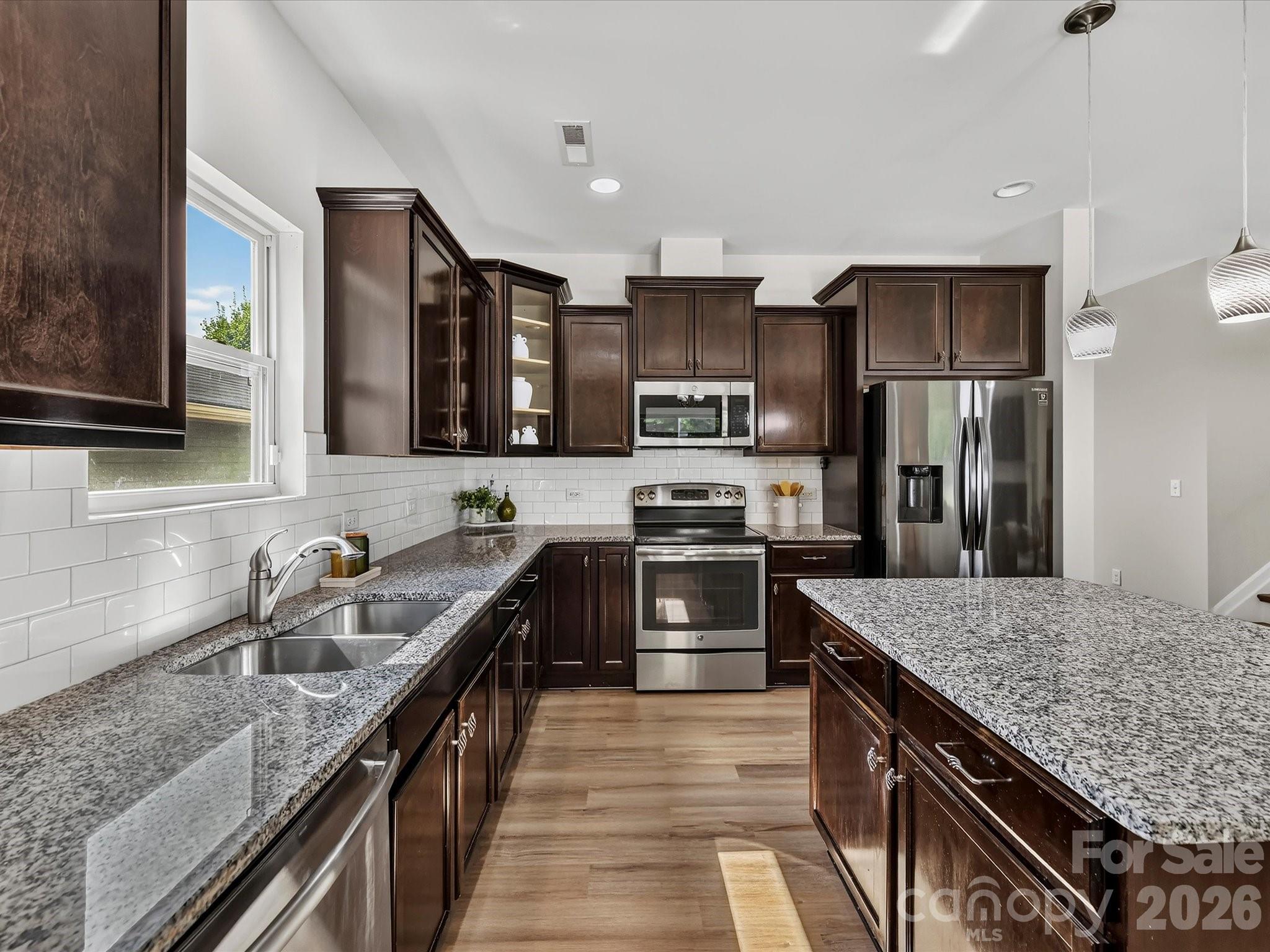 1556 Spring Blossom Trail Property Photo 10