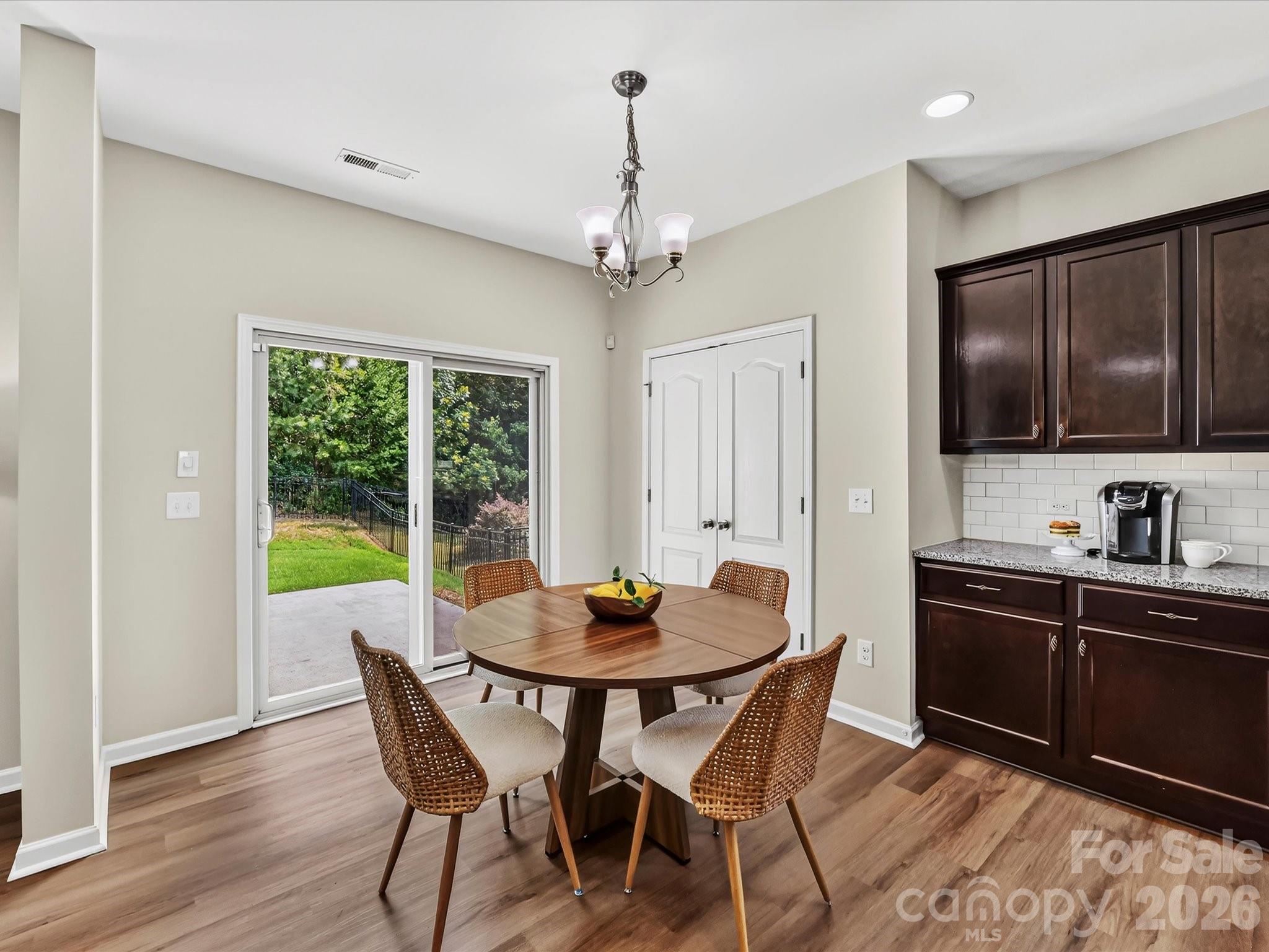 1556 Spring Blossom Trail Property Photo 12