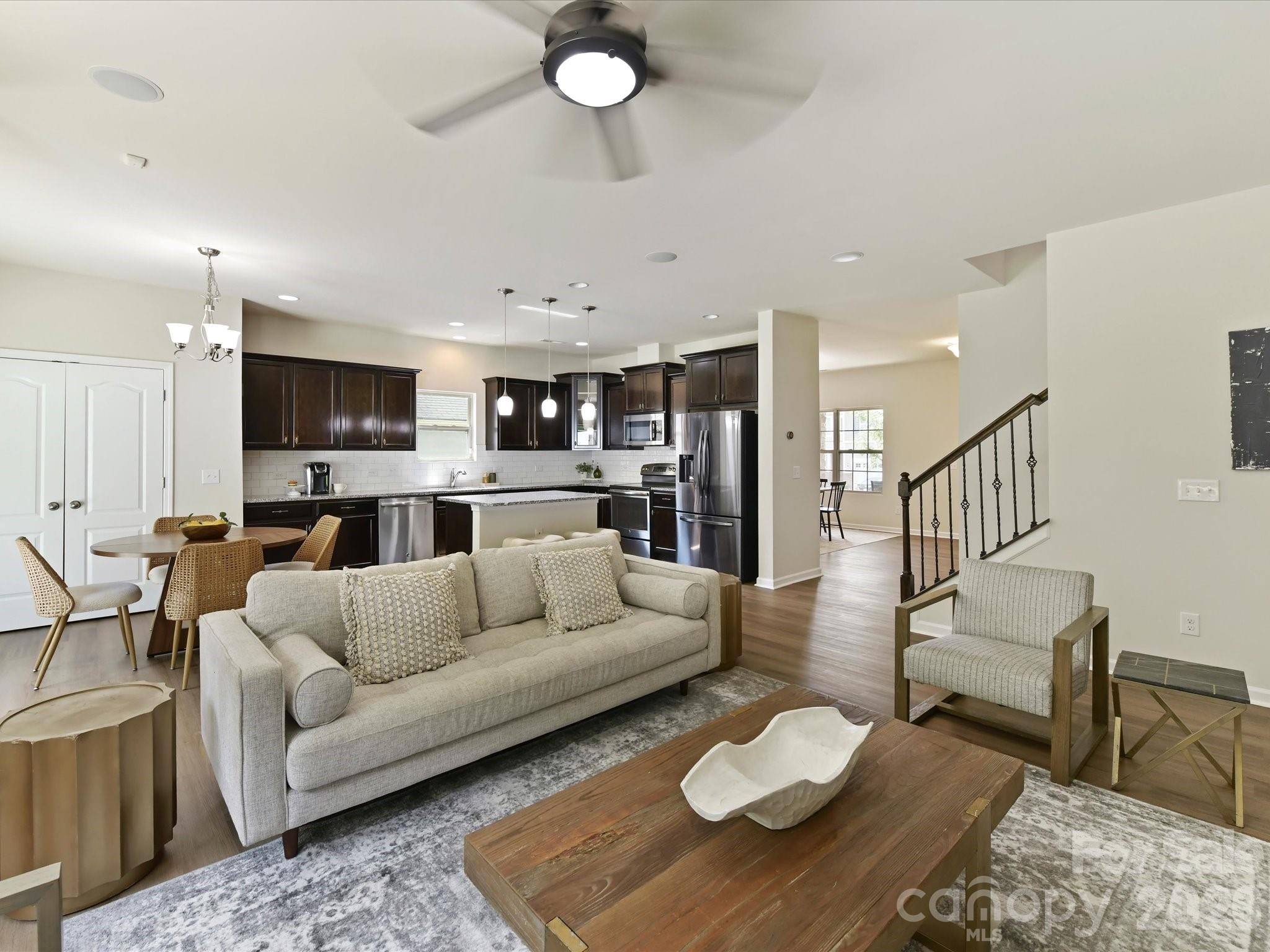 1556 Spring Blossom Trail Property Photo 16