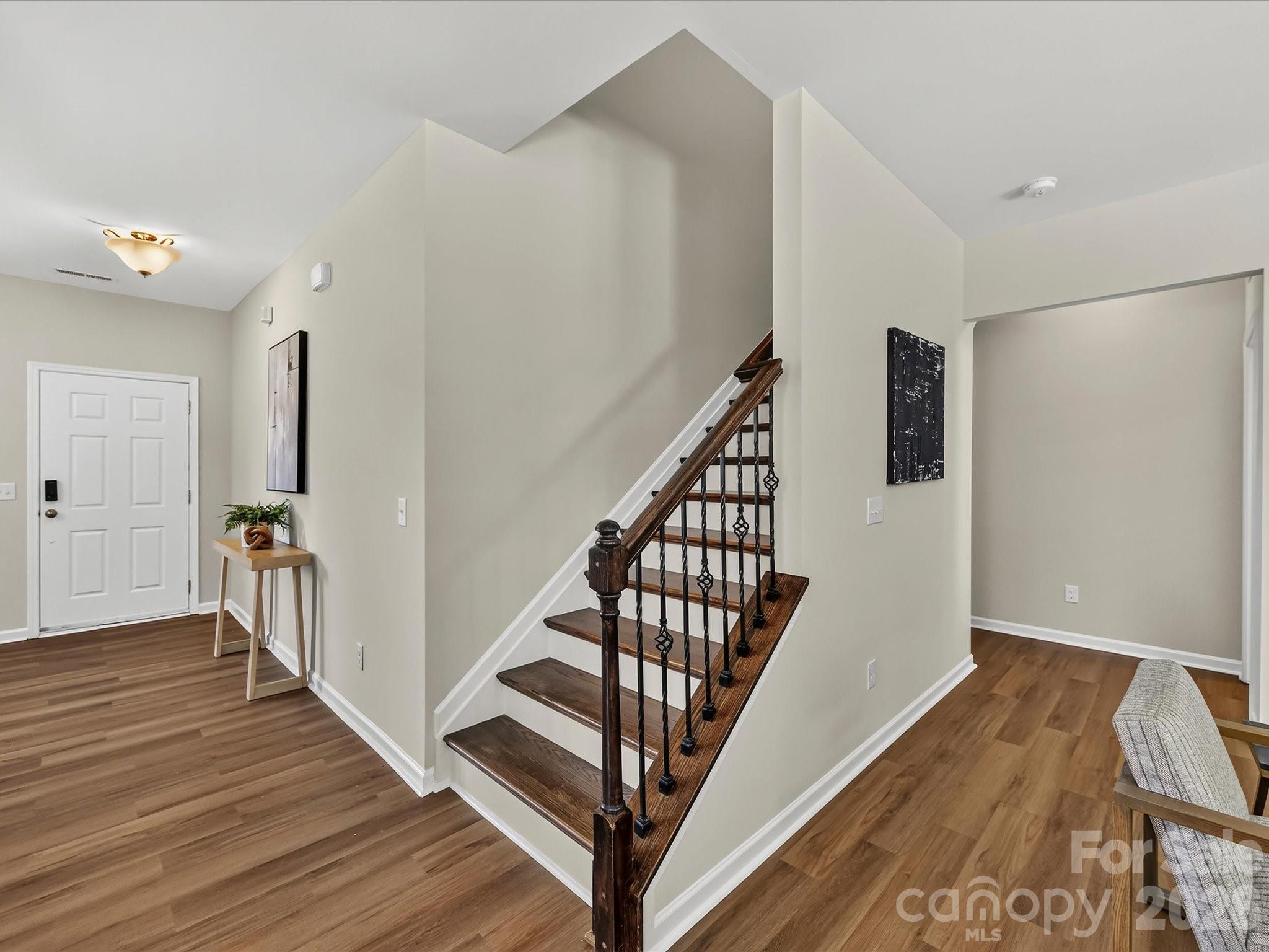 1556 Spring Blossom Trail Property Photo 19
