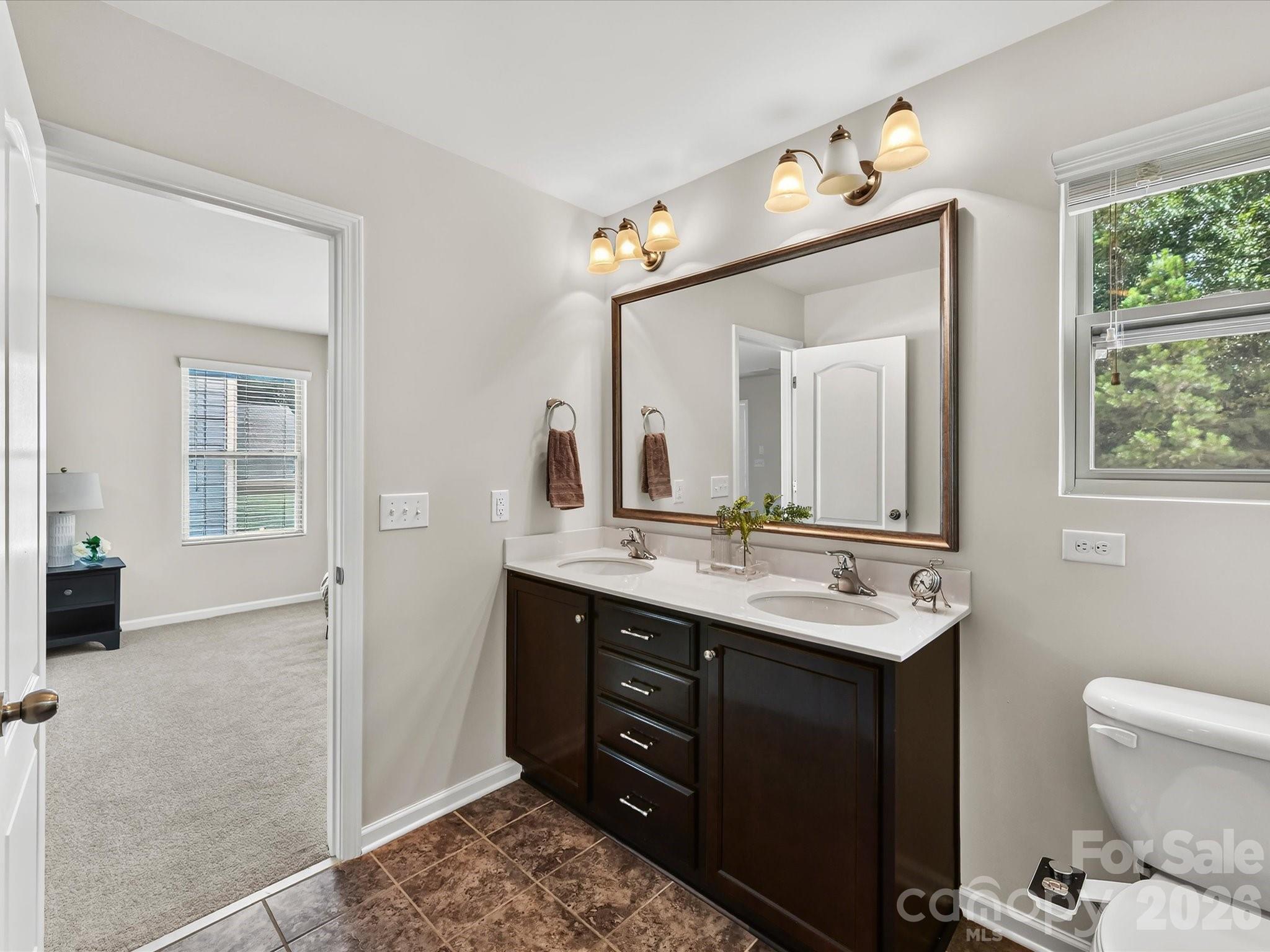 1556 Spring Blossom Trail Property Photo 27