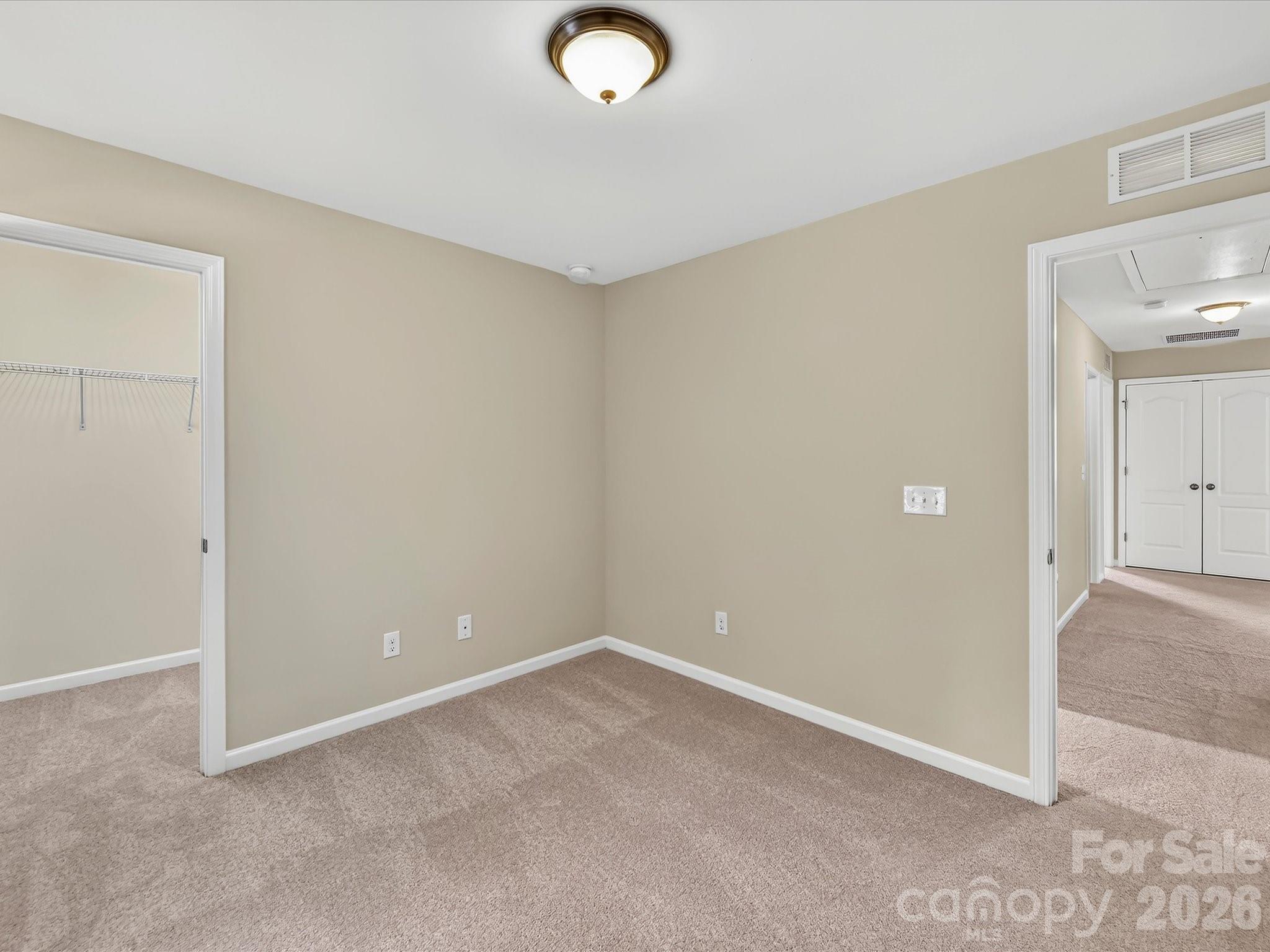 1556 Spring Blossom Trail Property Photo 31