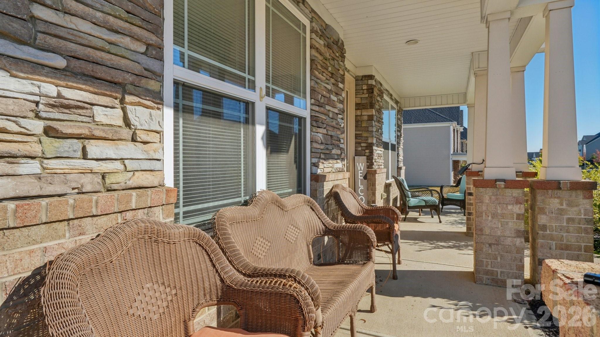 483 Hunton Forest Drive Property Photo 3
