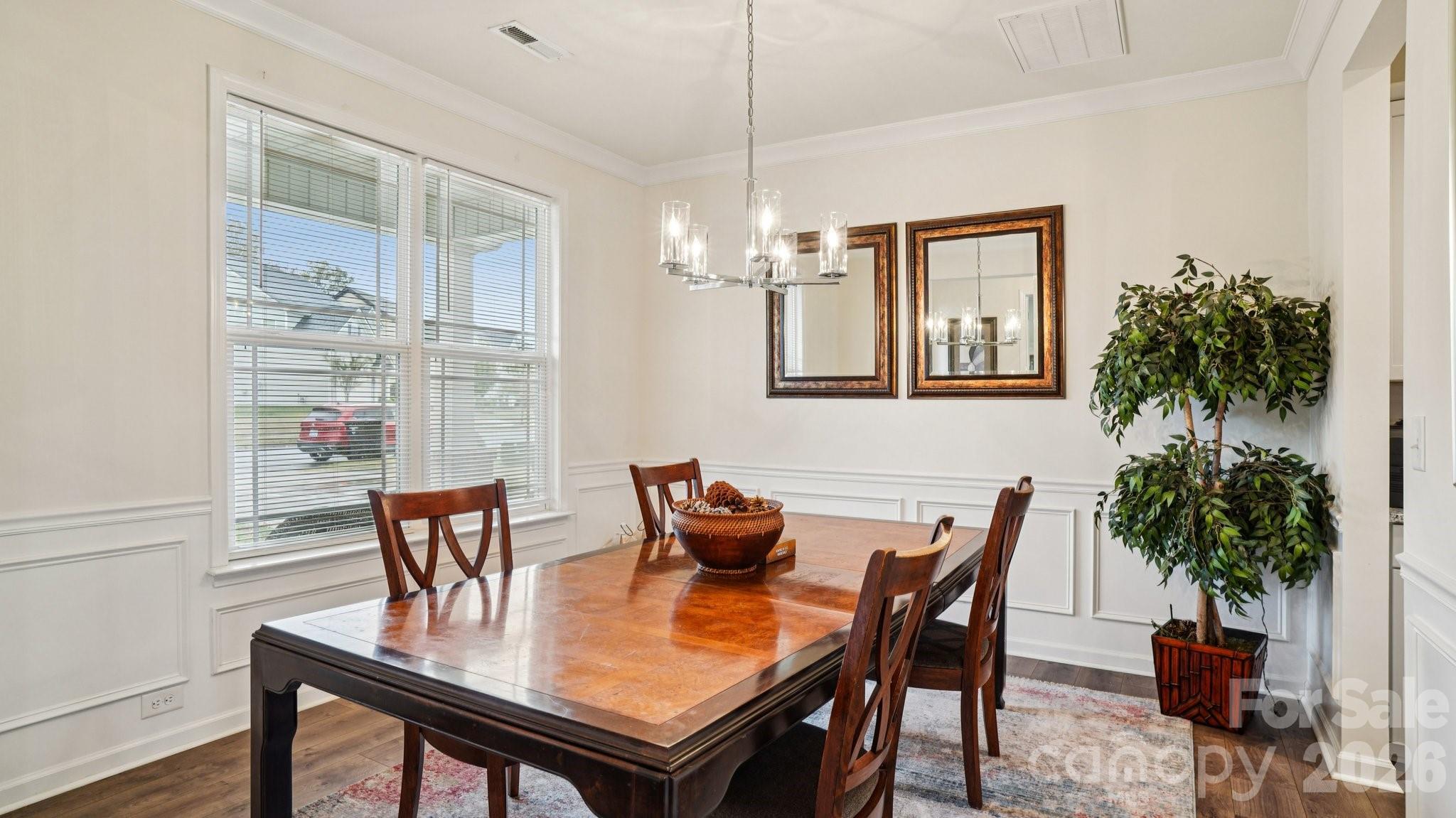 483 Hunton Forest Drive Property Photo 6